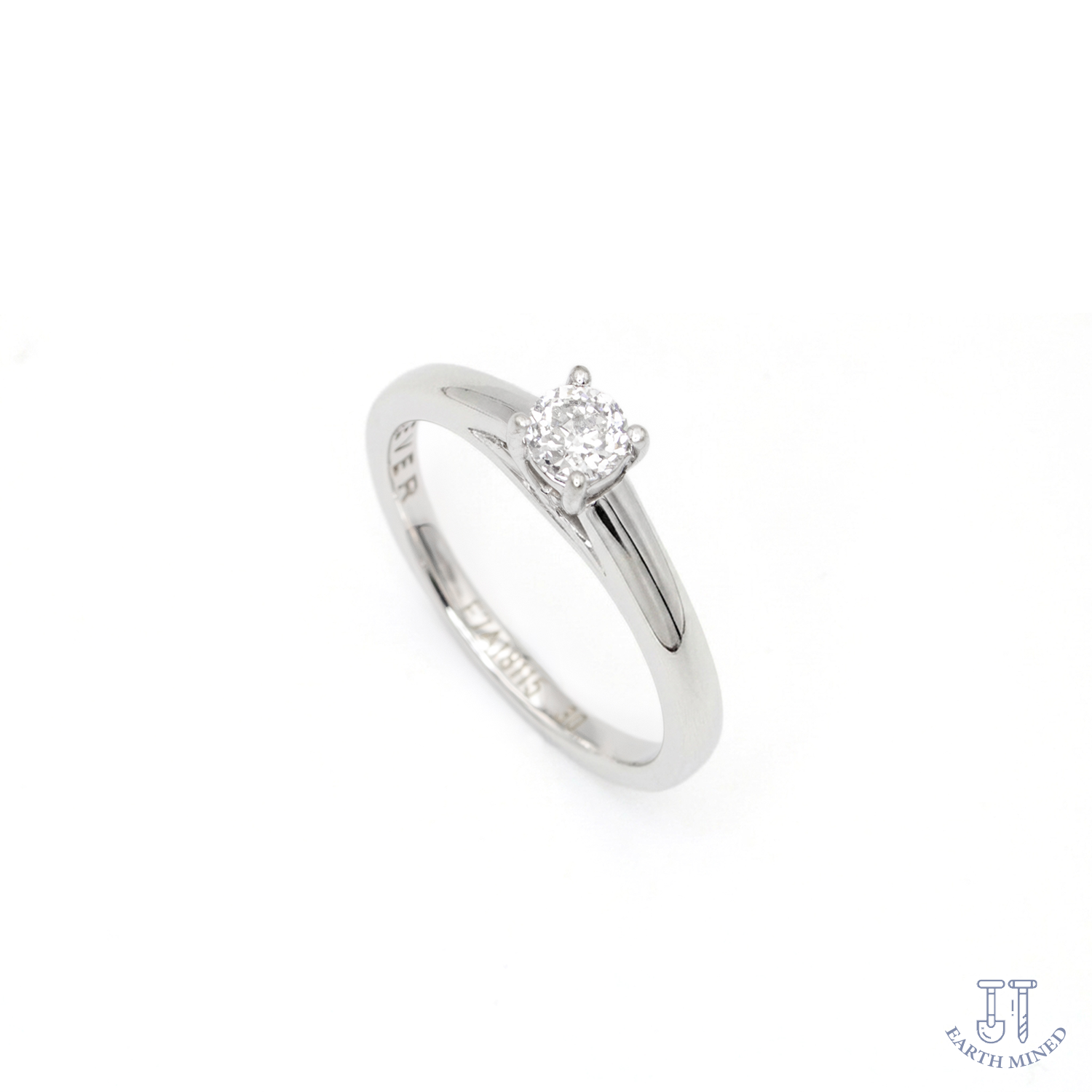 Solitaire-Engagement-Ring-Jacksons-Jewellers-2.png