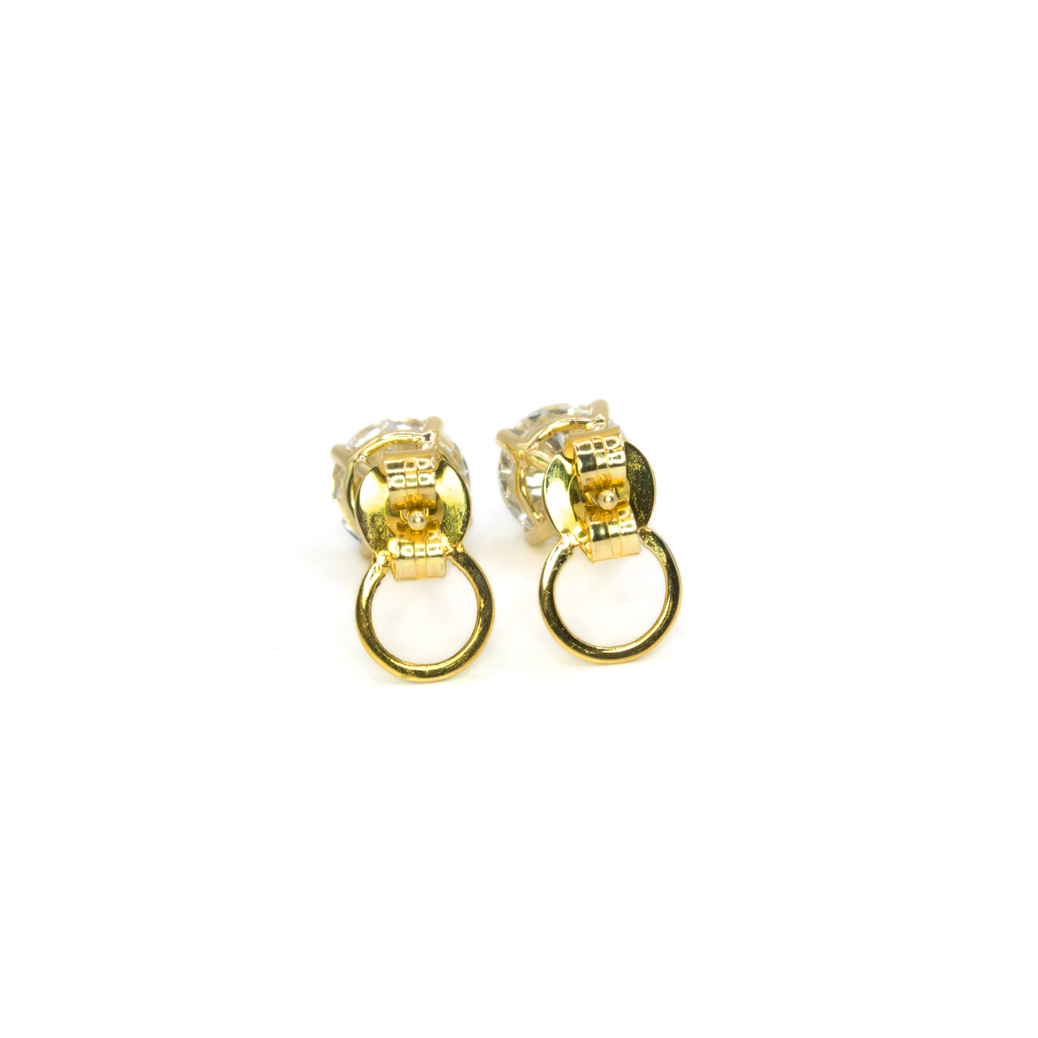Lab-Grown-Stud-Diamond-Earrings_Jacksons_Jewellers-2.png