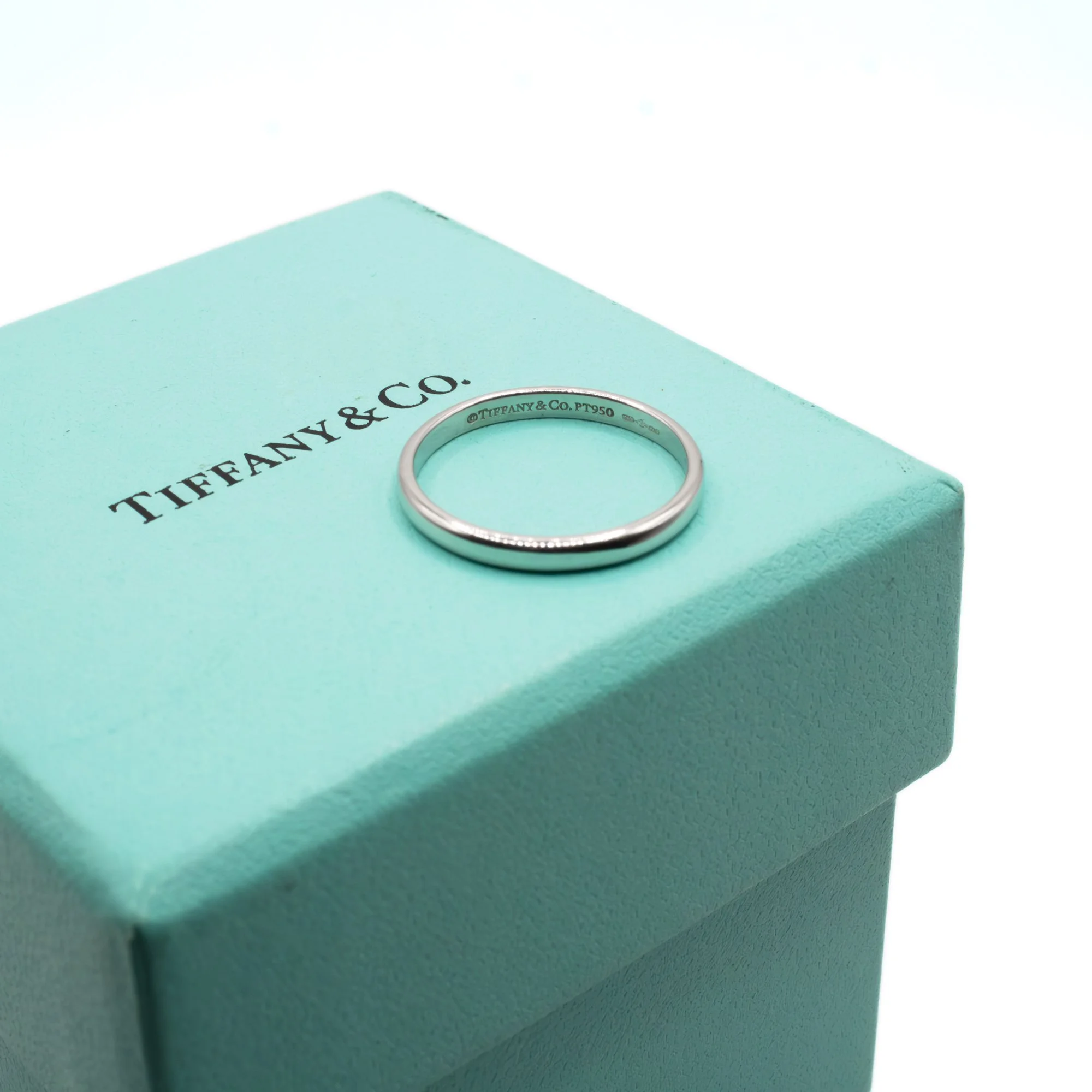 Tiffany & Co. 2mm Platinum Wedding Band.jpg