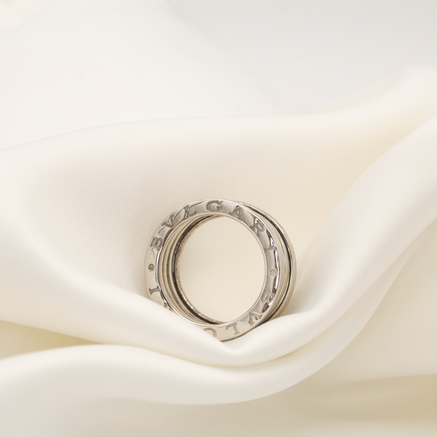 JacksonsJewellers_5September25-3.png