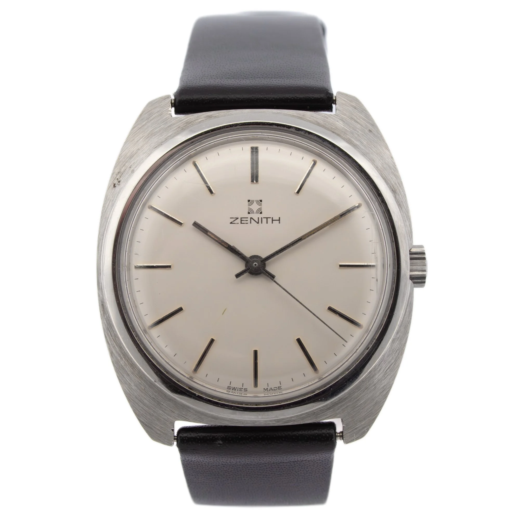 Zenith-Surf-011640360365-Jacksons-Jewellers.jpg