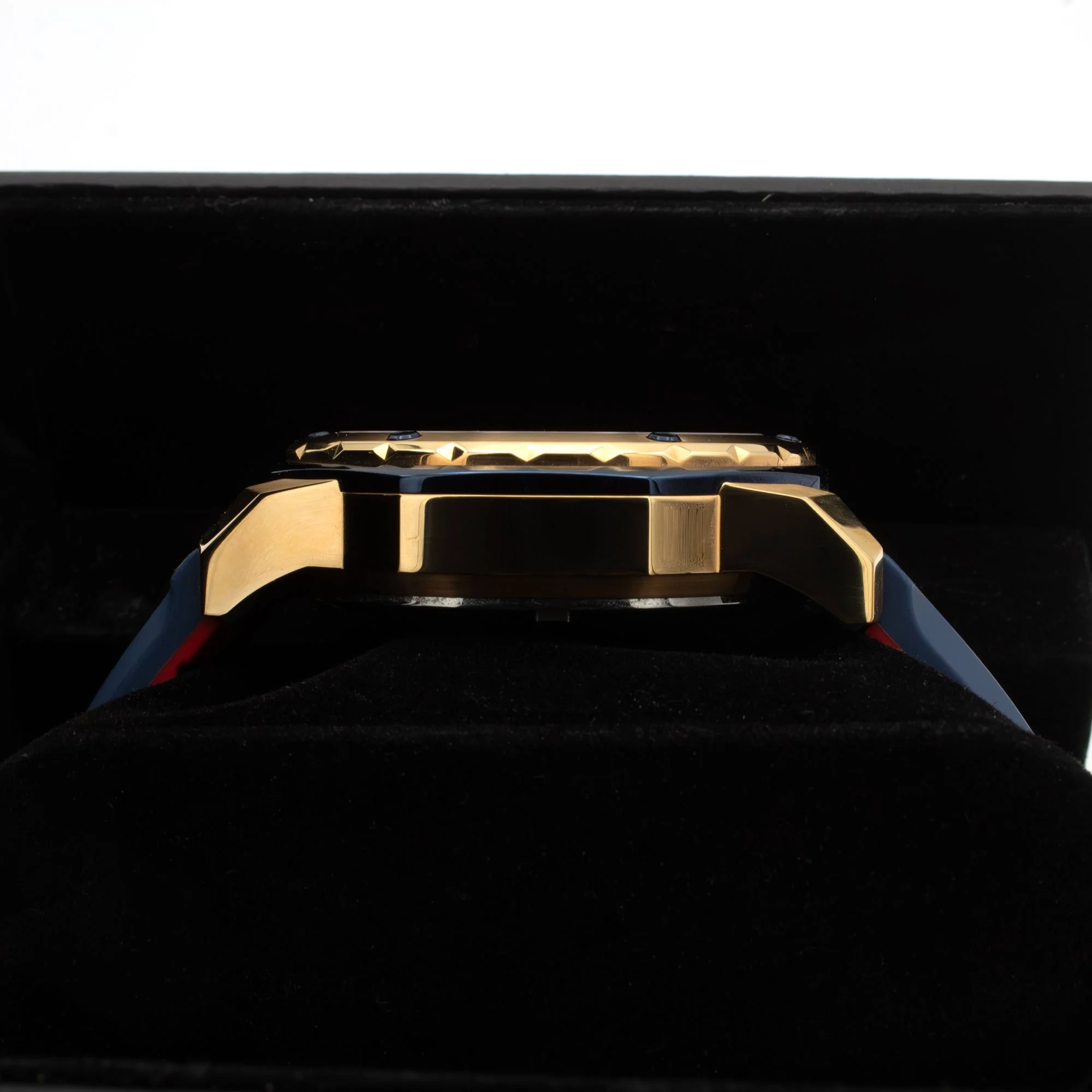 Bulova Marine Star 98A227 Jacksons Jewellers 6.jpg