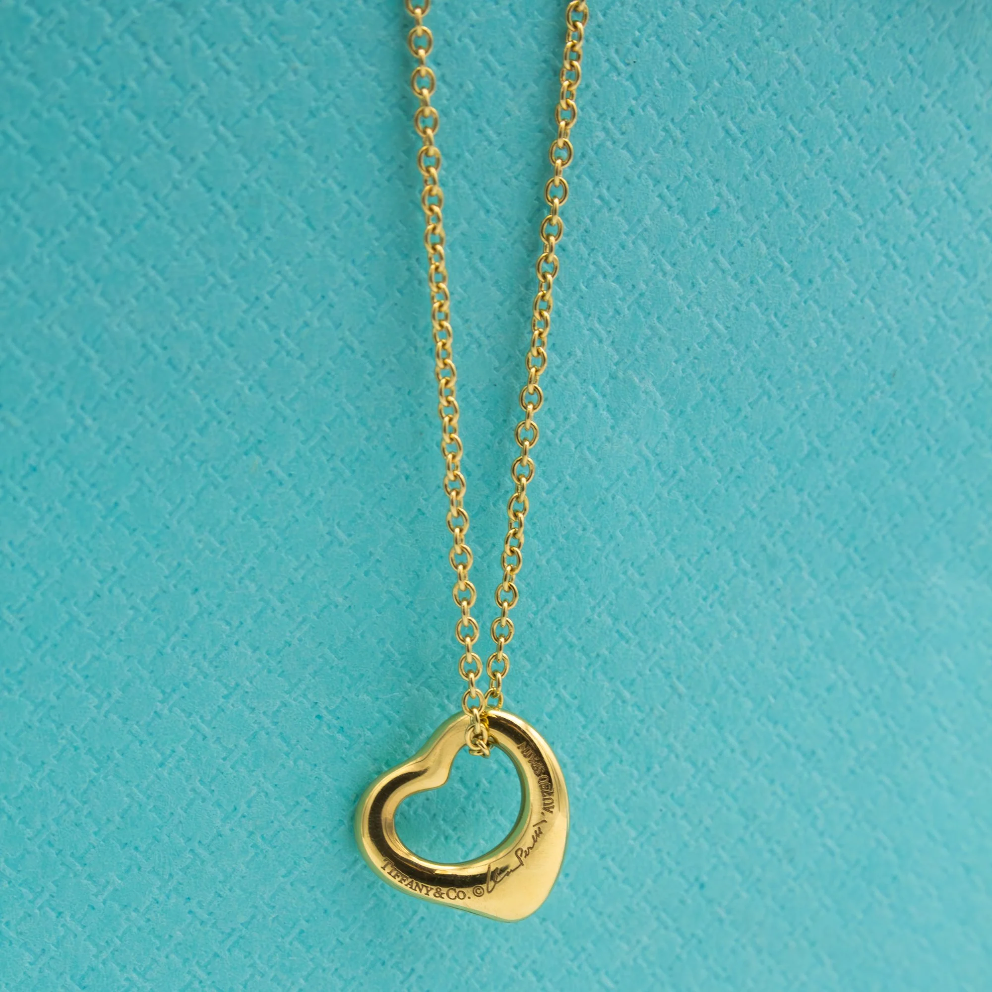 Tiffany & Co. Elsa Peretti Gold 11mm Heart Pendant Necklace.jpg