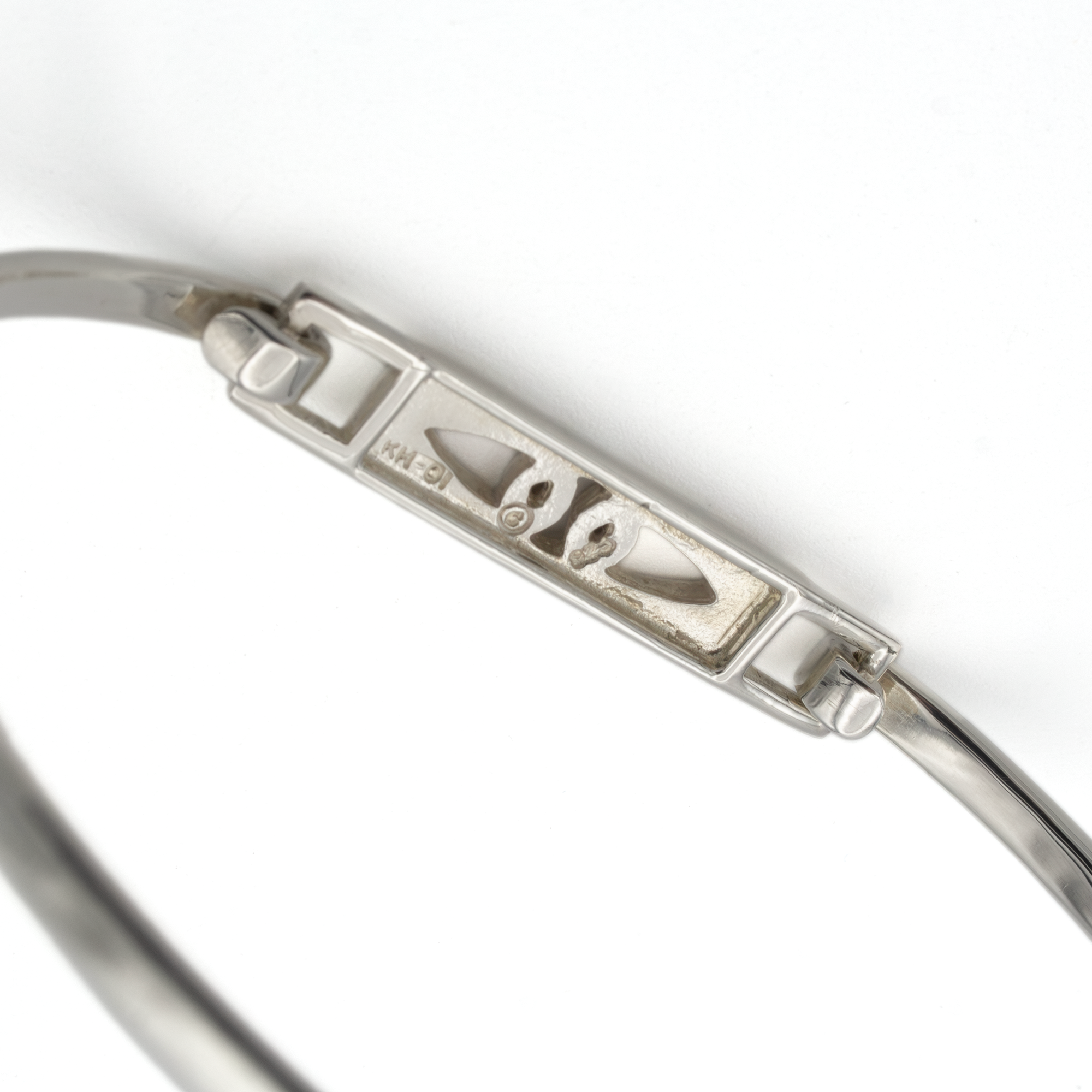 Kit Heath Sterling Silver Bangle.png