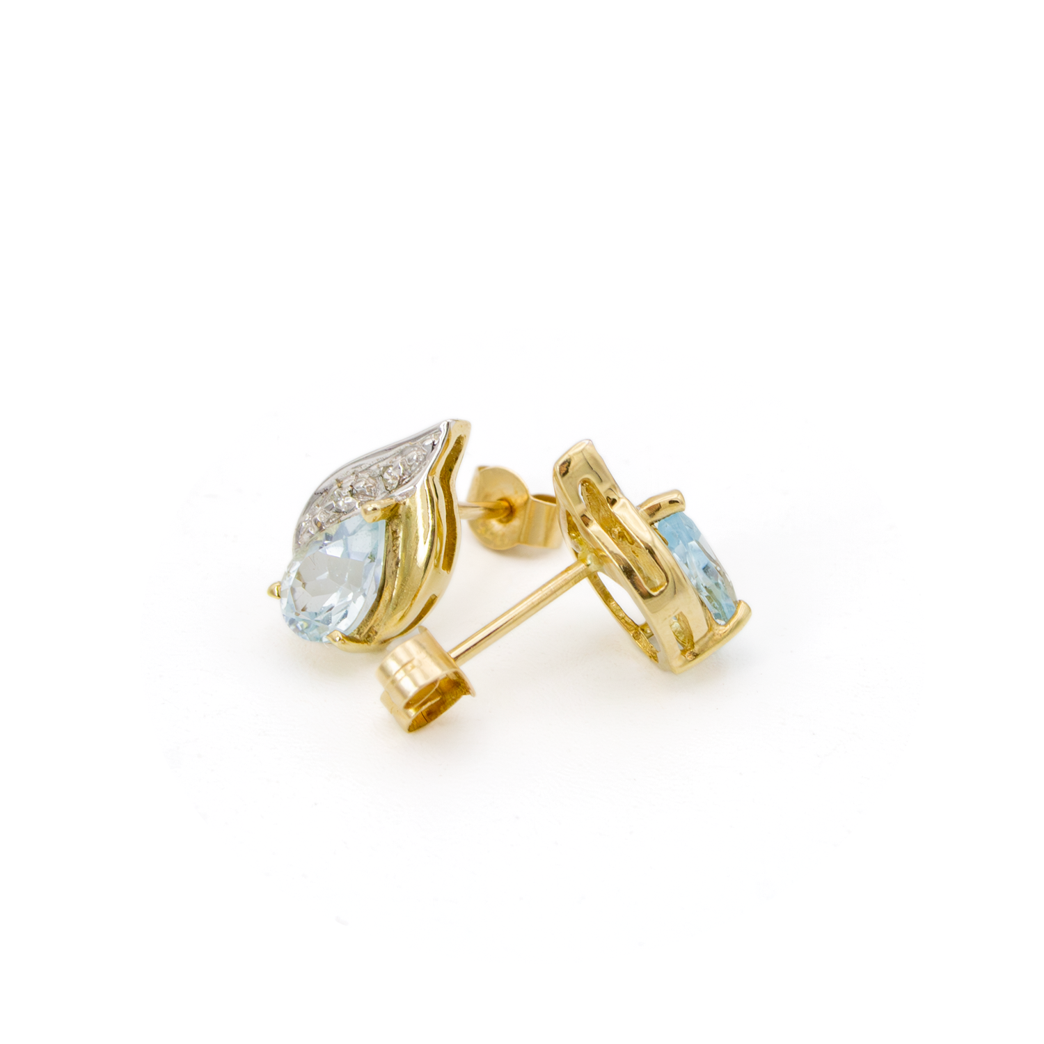 Aquamarine-Diamond-Peardrop-Earrings-Jacksons-Jewellers-1.png