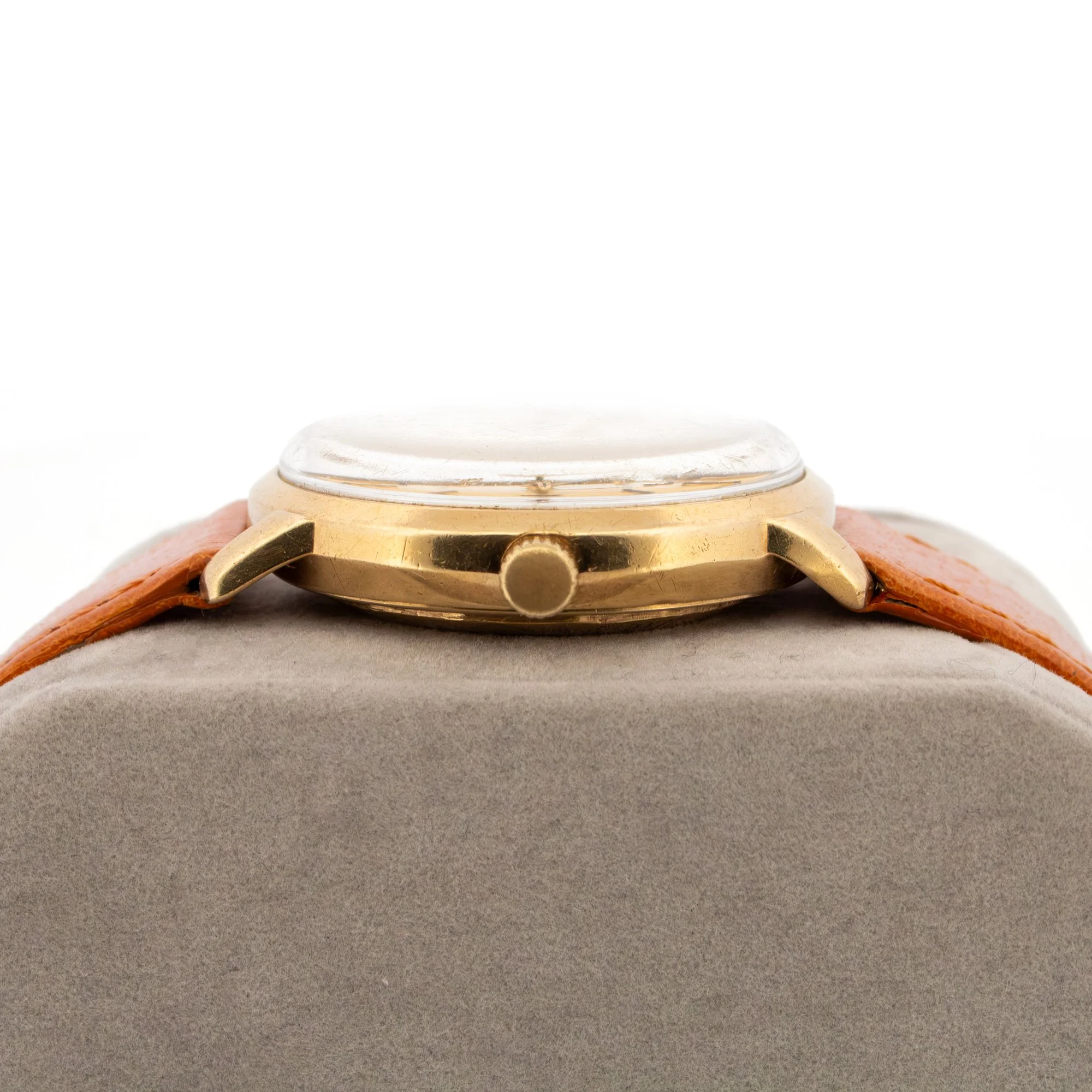 Vintage Gold Jaeger-LeCoultre.jpg