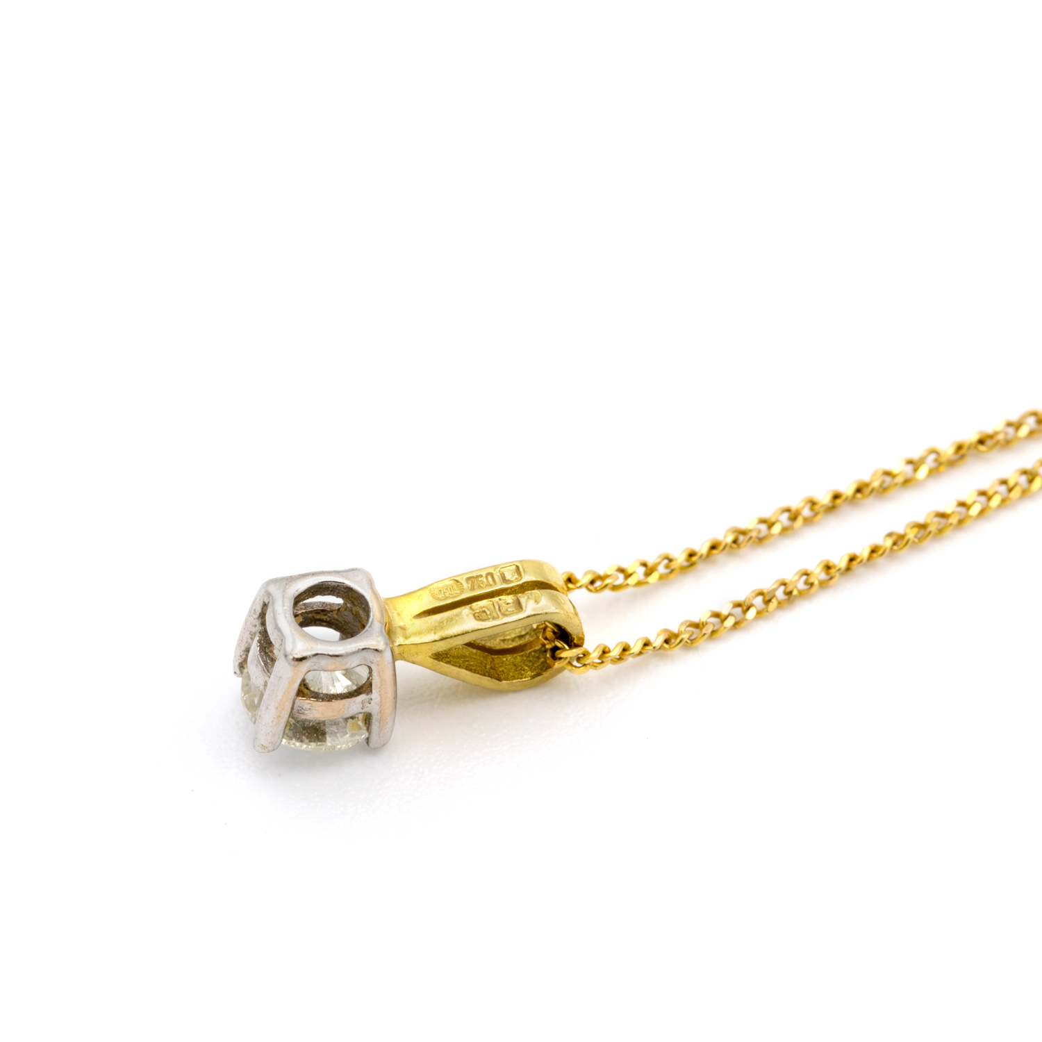 Gold-Diamond-Necklace-1.png