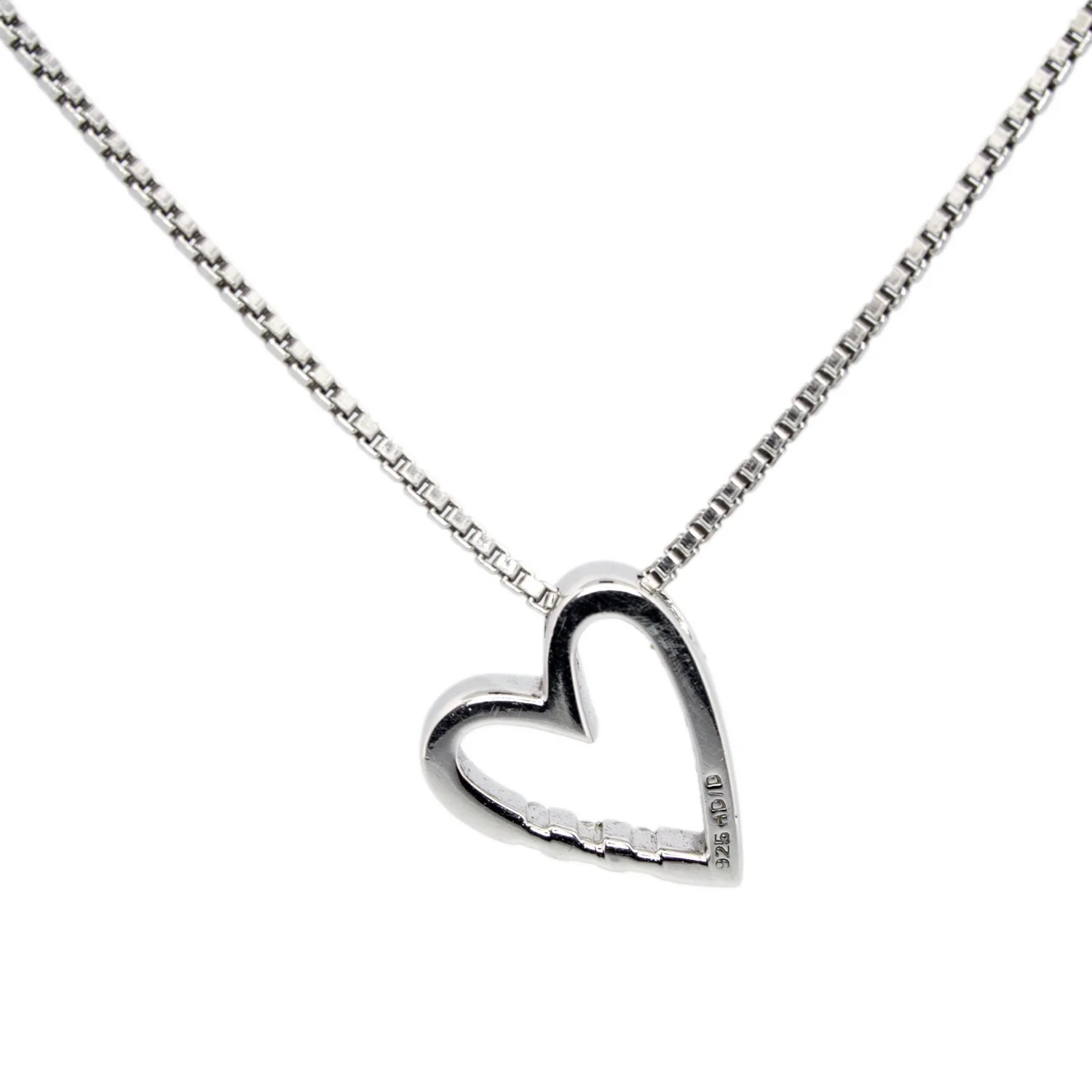 Hot-Diamonds-Heart-Shaped-Necklace-Jacksons-Jewellers-1.jpg