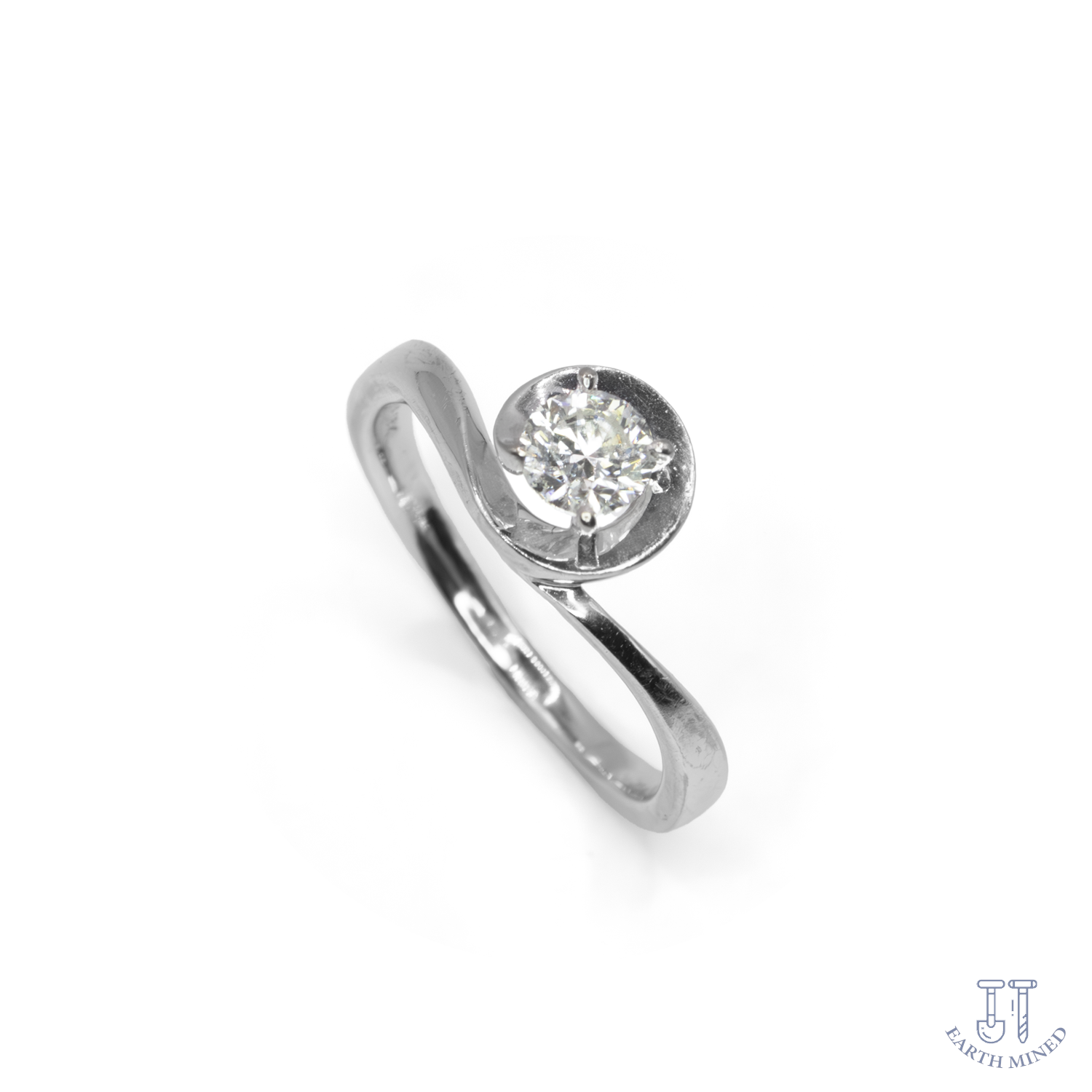 Diamond-Solitaire-Engagement-Ring-Jacksons-Jewellers-3.png