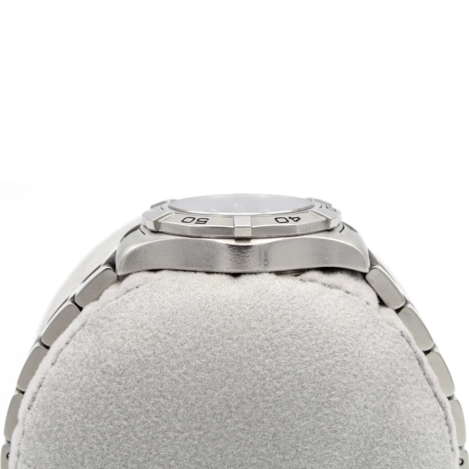 Ladies-TAG-Aquaracer-Jacksons-Jewellers-6.jpg