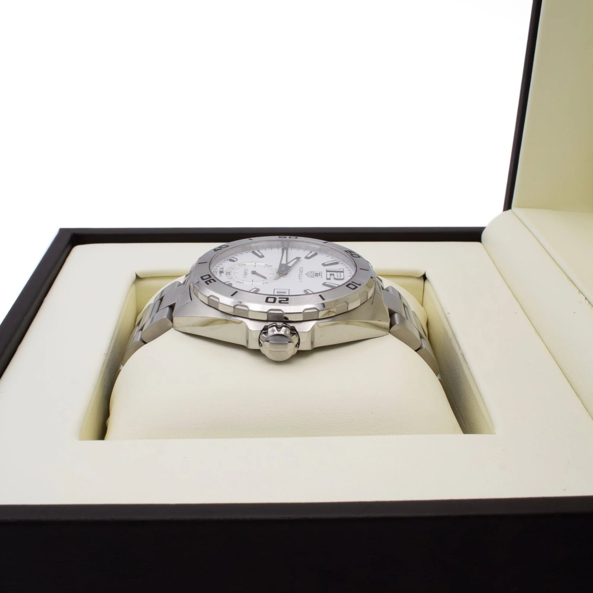 TAG Heuer F1 Calibre 6 WAZ2111 Jacksons Jewellers 2.jpg