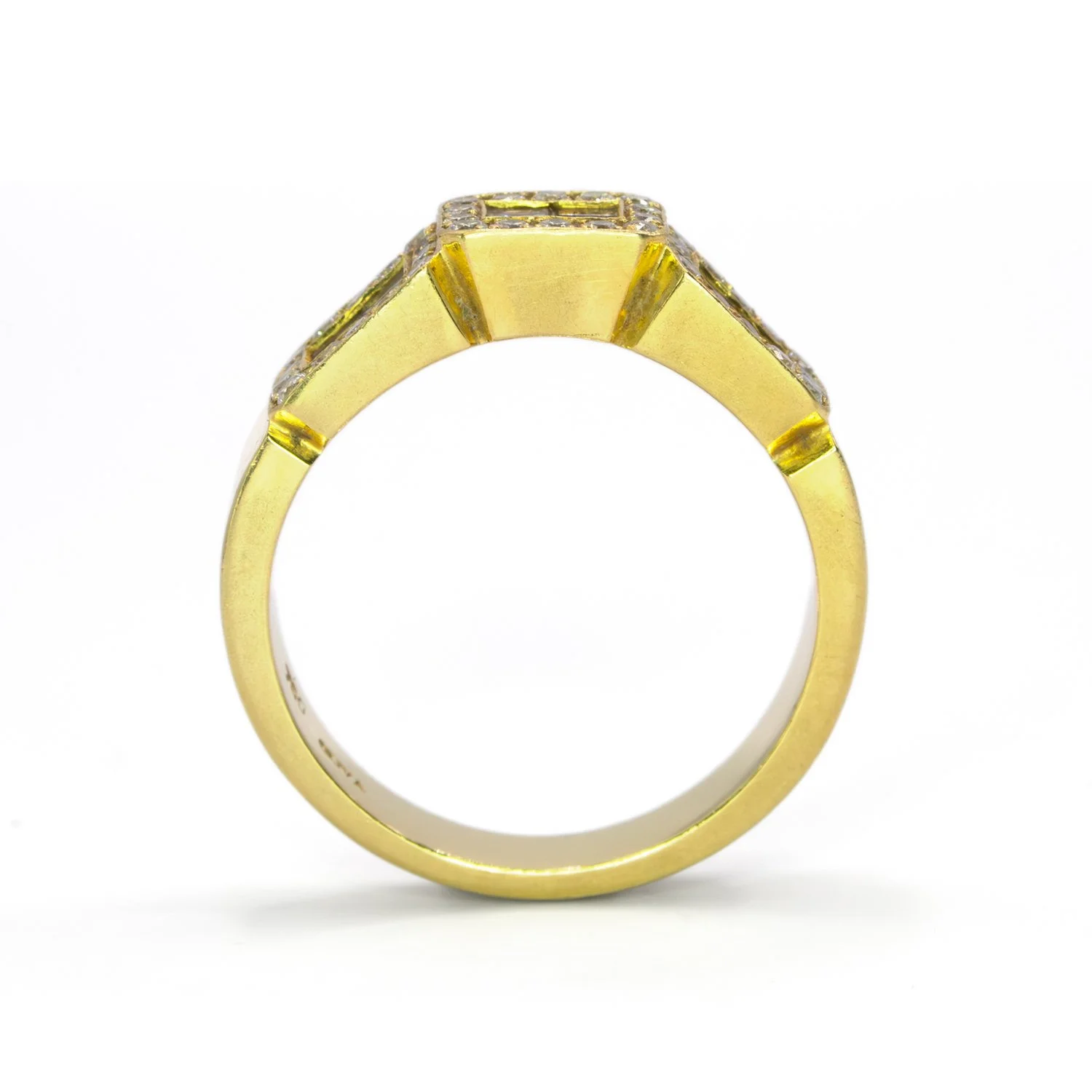 18K-Diamond-Gold-Ring-Jacksons-Jewellers.jpg