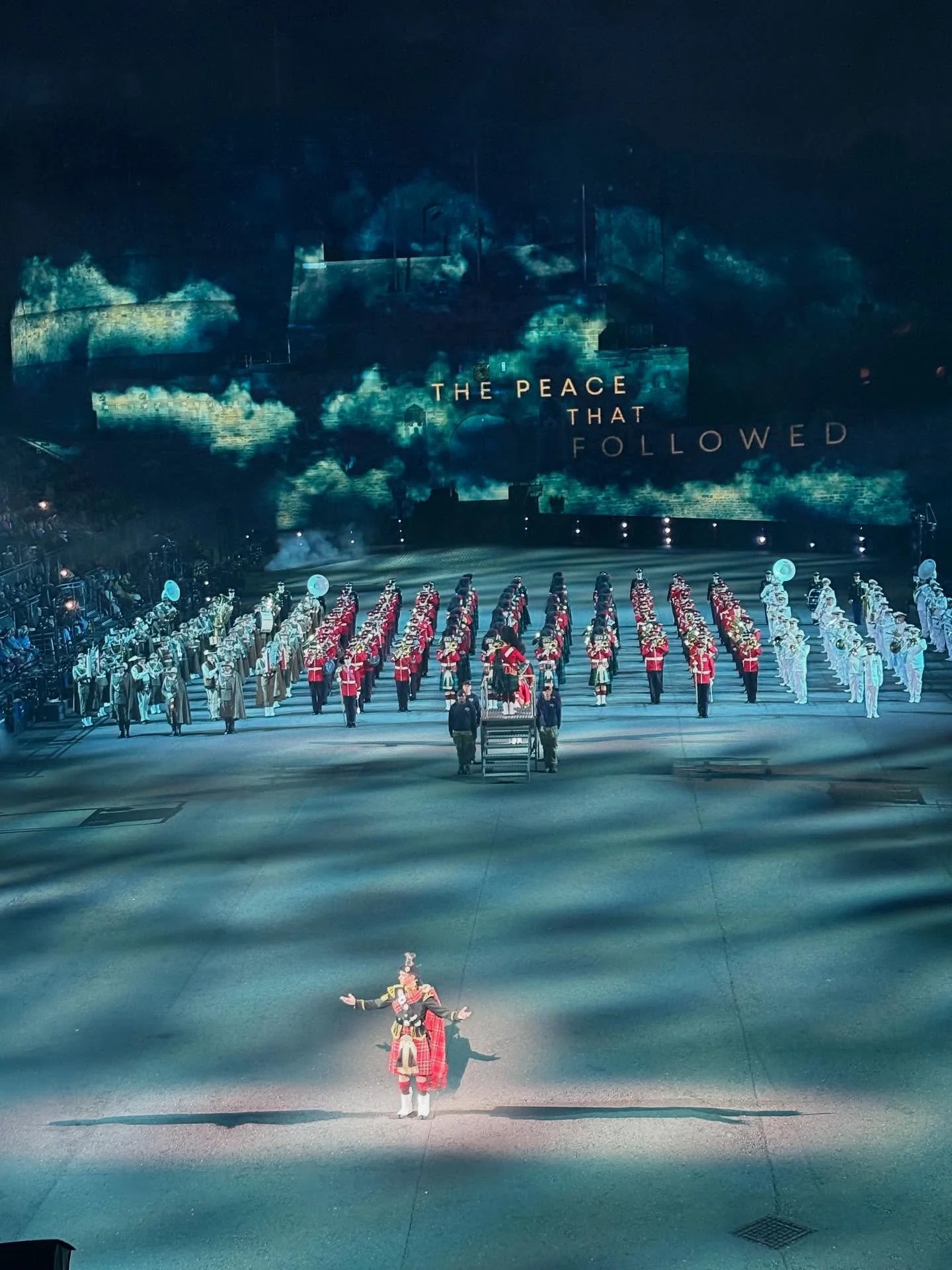 Another spectacular night at @edinburghtattoo so lucky to have been able to see this amazing spectacle again and watch awesome client @terence_rae1 perform as Storyteller / Narrator. Lovely company of #michaelhowellcasting
