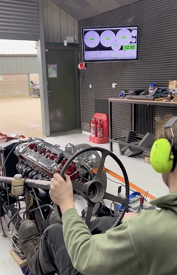 Bedding in a newly built Jaguar XK engine.