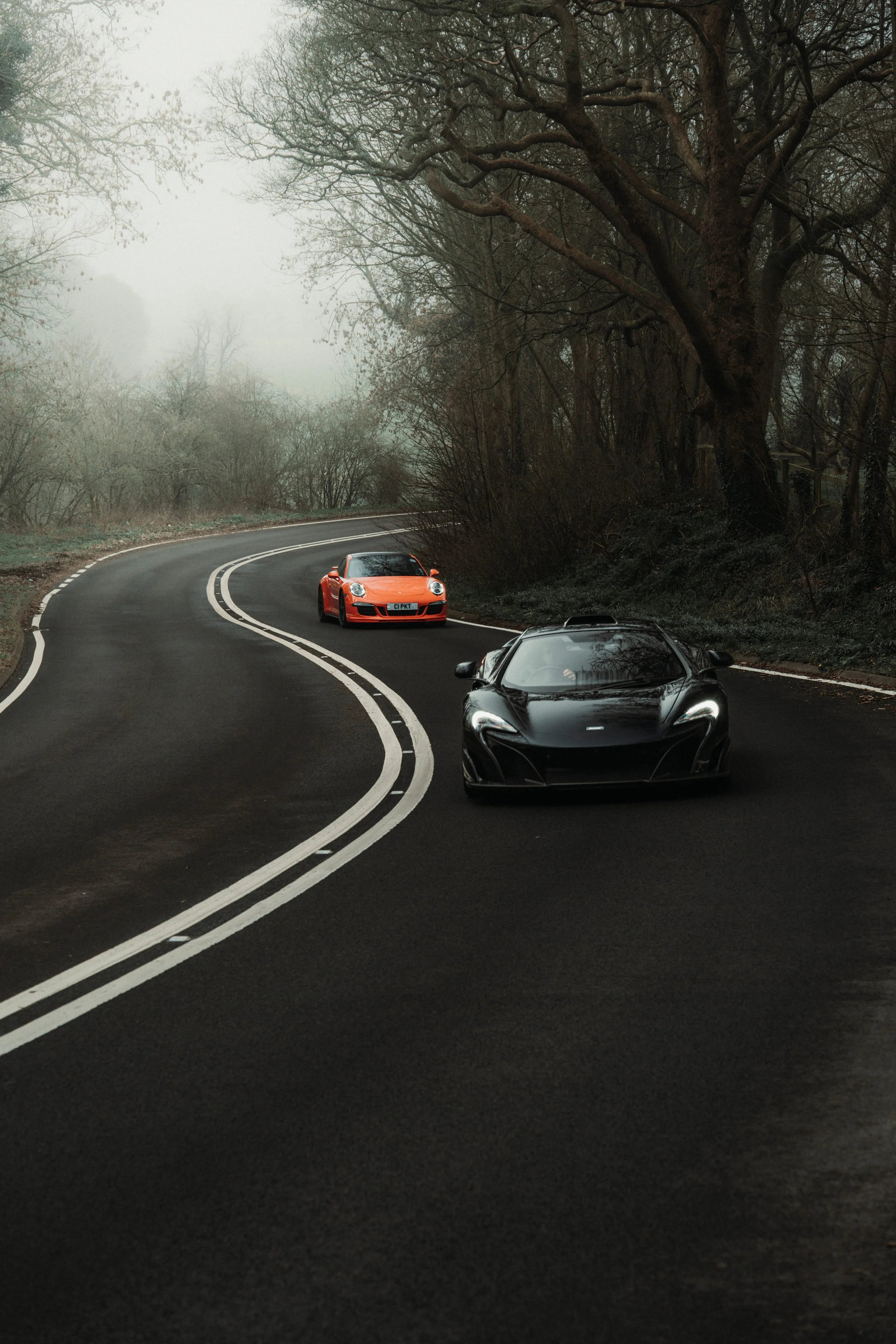 Porsche vs McLaren – Driving Experience Comparison