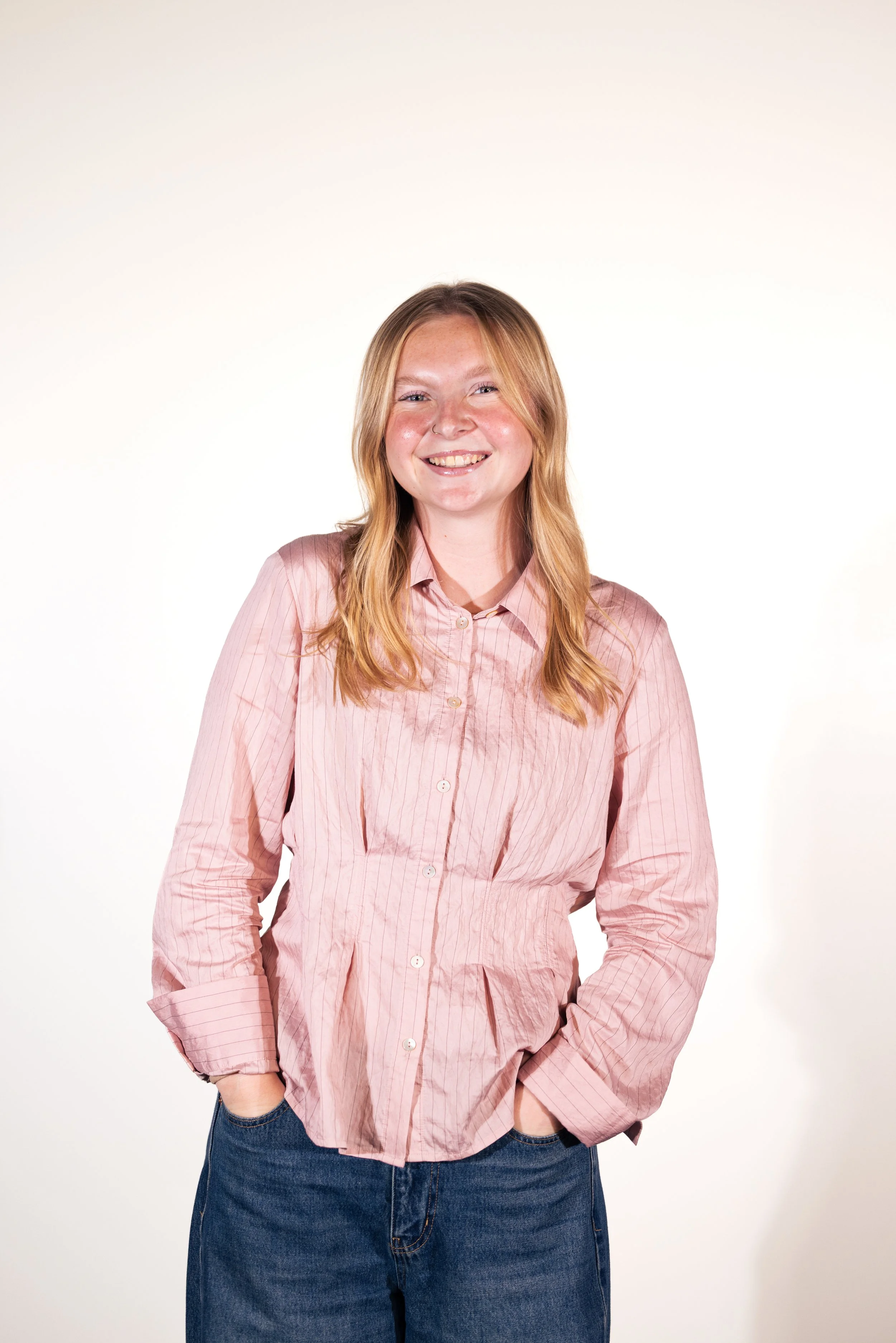 Chloe Foth - Communications