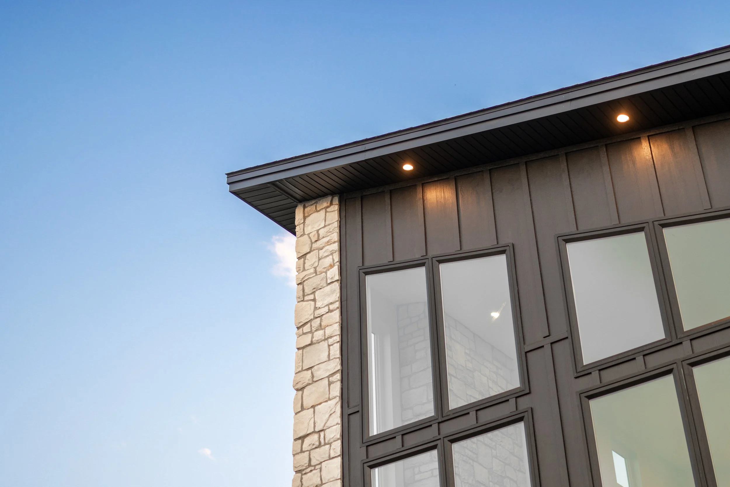 315 Farmhill Dr-05.jpg