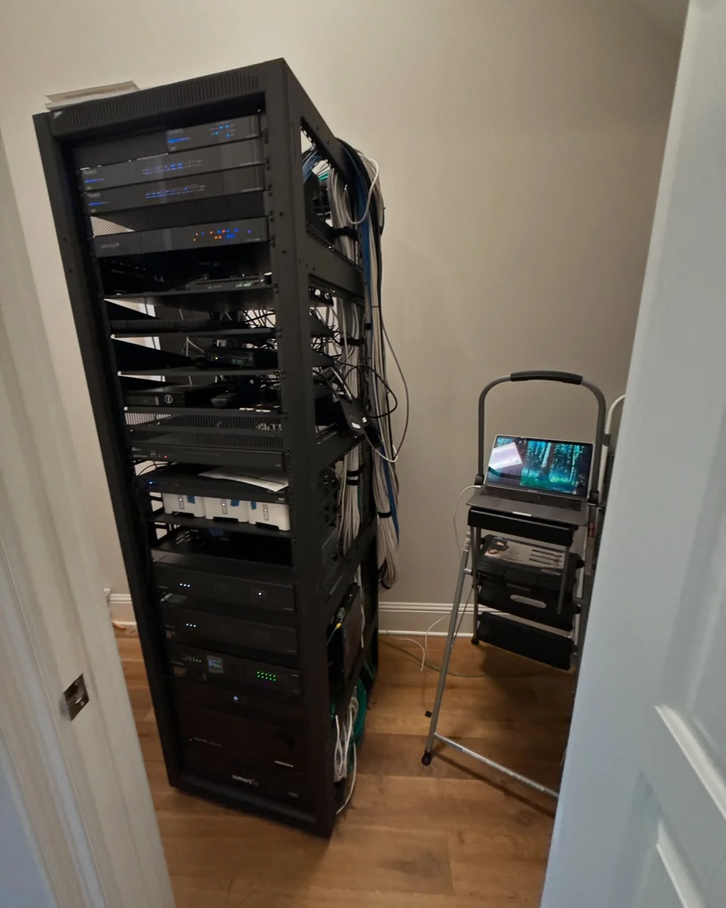 Another day, another rack! Preventative maintenance is always a plus! We catch issues, before they become issues!!!