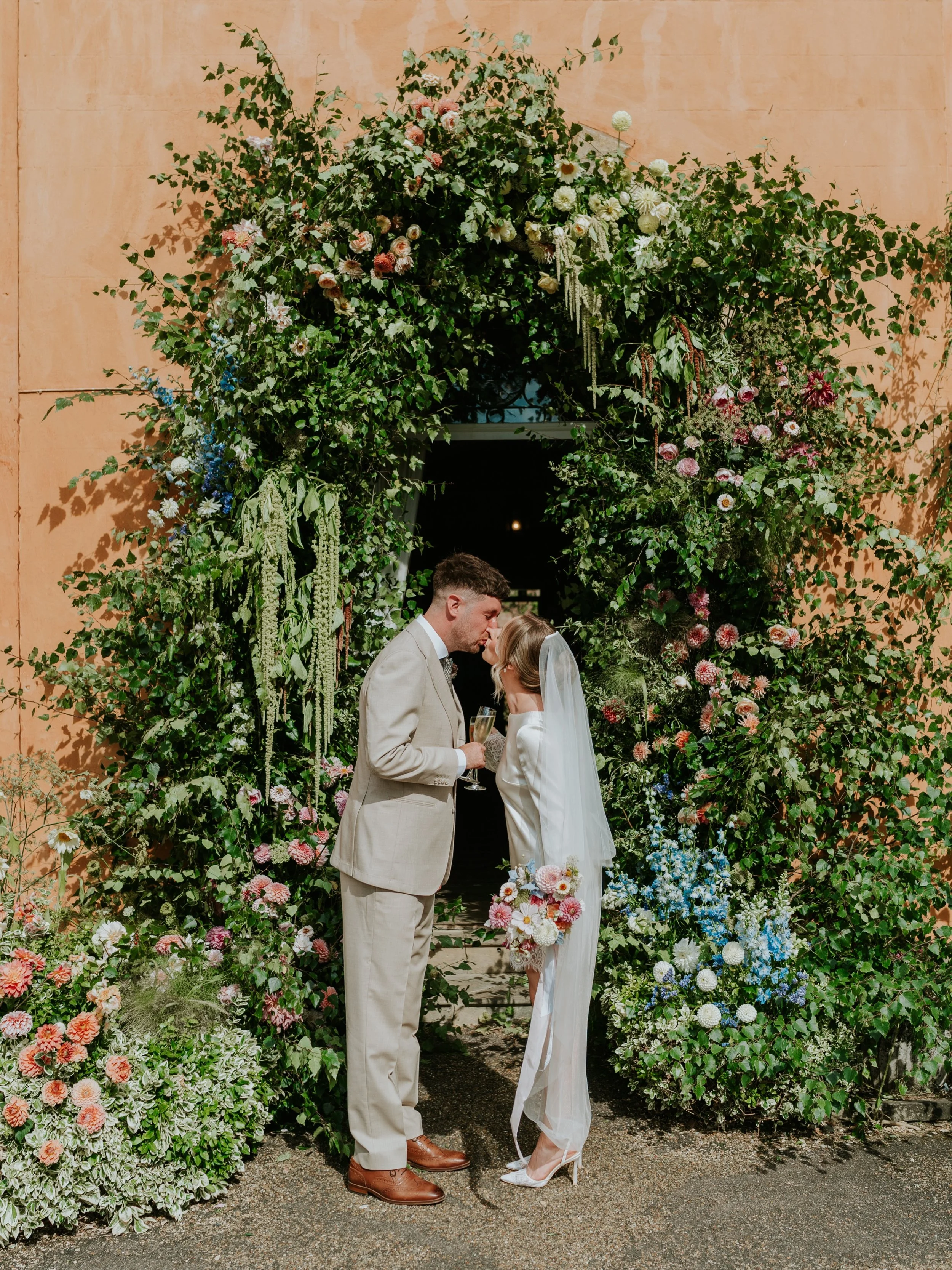 Love and Langar Hall

This has all the feels of a destination wedding. Amid an August heatwave in the Nottinghamshire countryside at this very special venue. Langar Hall. 

A&amp;J had an intimate celebration that was incredibly special. It was a tot