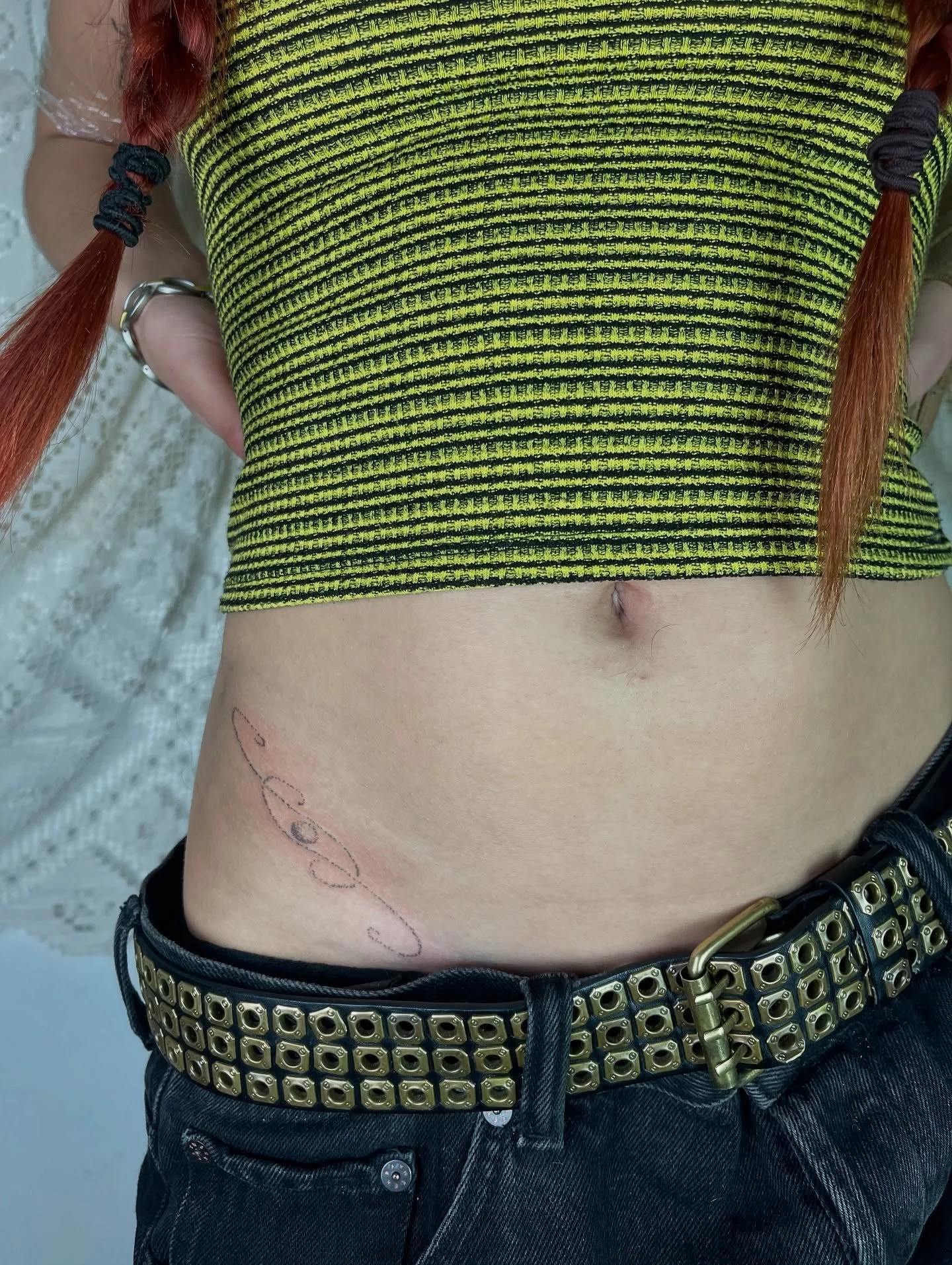 Hip swirl for Leah 🍥 
Done at @studio_sanct 
I&rsquo;ve got some space in December and booking Jan with half day sessions (as many tattoos as we can fit in 3hrs) priced at &pound;250, DM/booking form 💫

+++ new flash on its way 

#manchester #tatto