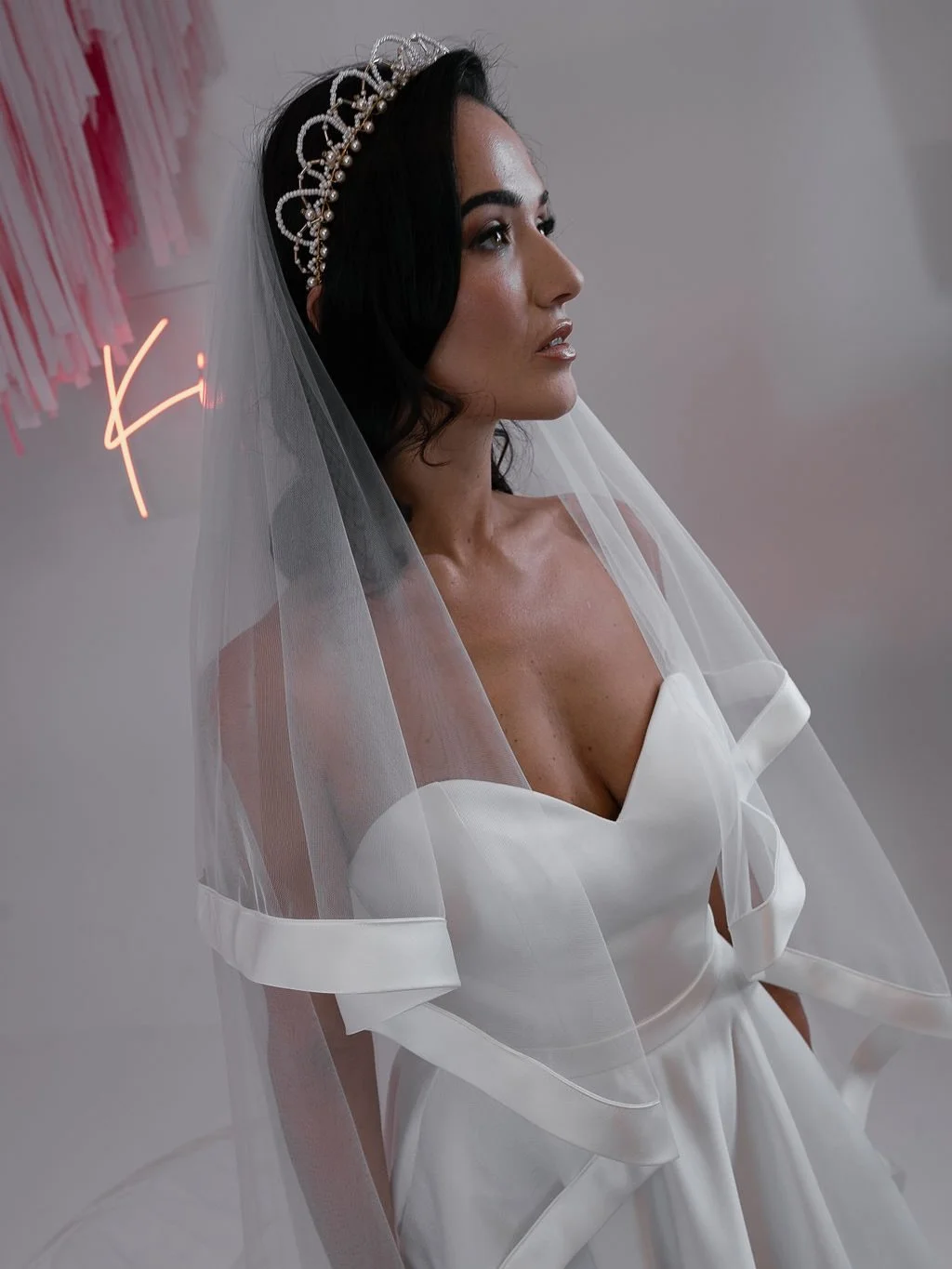 2 tier, blusher veil, the bit you put over your face&hellip;Whatever you call it, it&rsquo;s having a moment! 
Our veils are all available in a variety of lengths, and combing techniques to achieve the perfect frame for your bridal image!
#BridalVeil