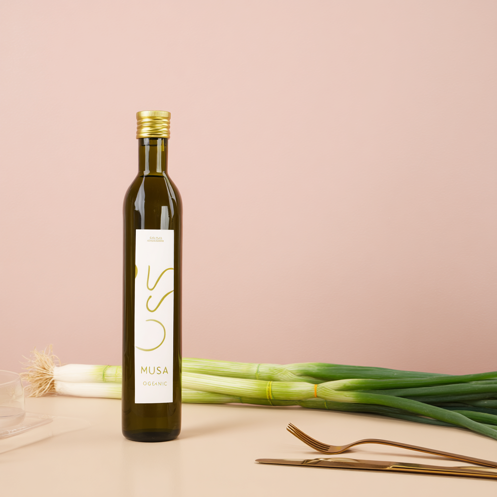 rosagr2_A_bottle_of_olive_oil_with_an_organic_label_and_the_w_7bb01d39-d88b-451b-acde-55f62bb7eee0_2.png