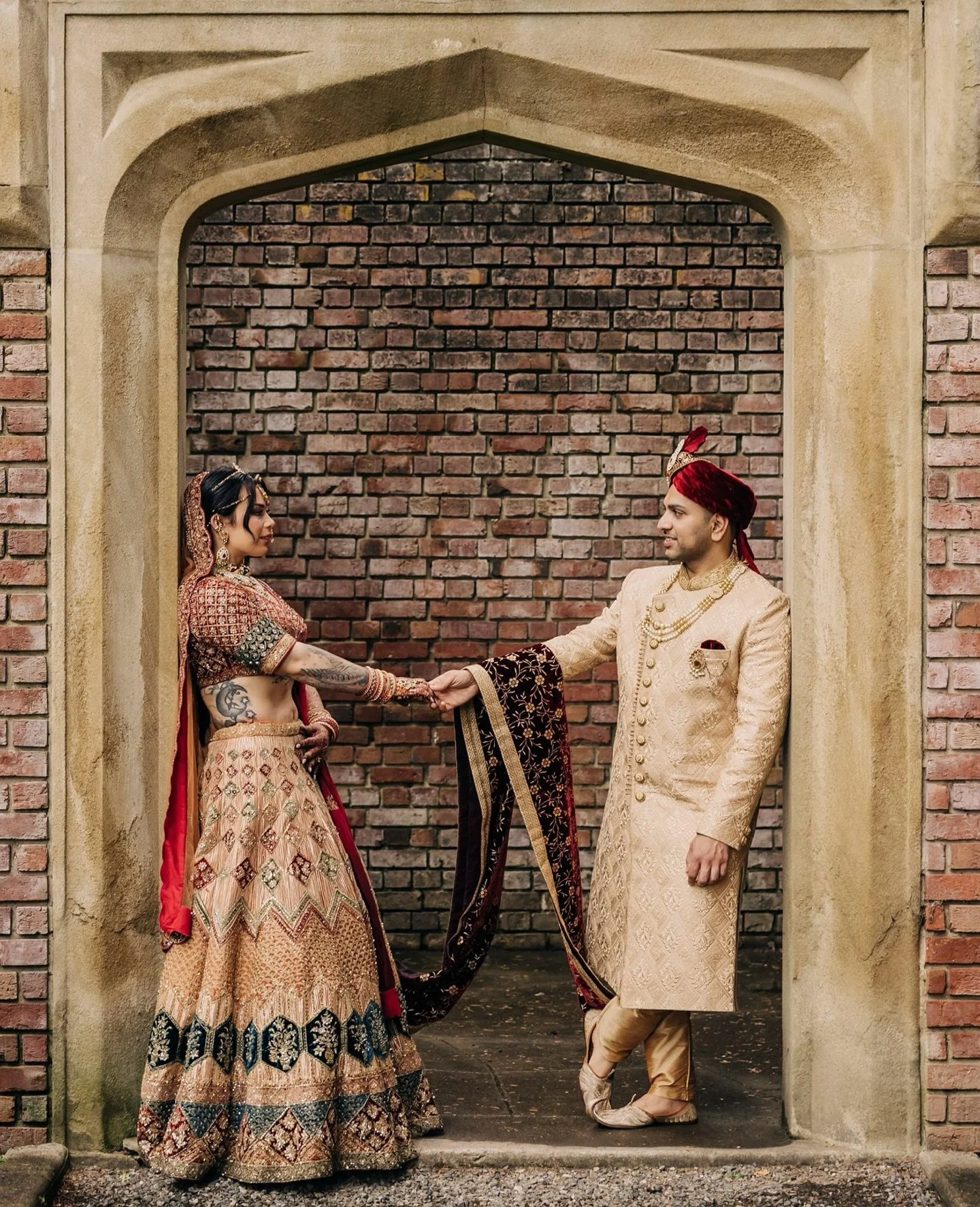 A rare August rain only made this gorgeous castle wedding even more magical. The day started with the Baraat. Devang came in on a horse while family and friends danced around him as Michaela watched from the window. The energy of everyone was unparal