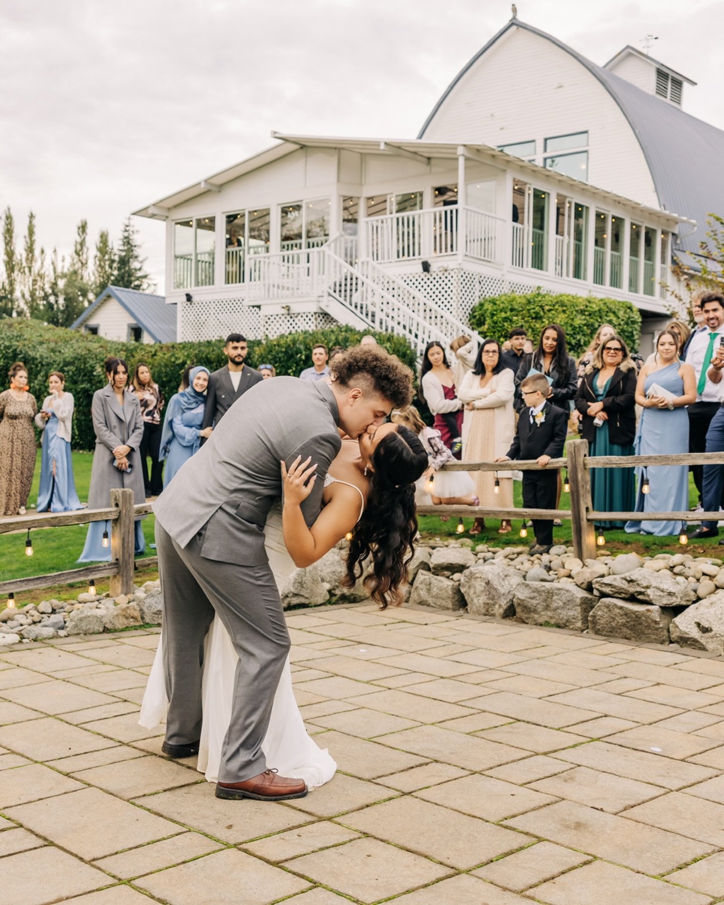 Lara and Tyler had a beautiful October wedding surrounded by family and their closest friends. They opted for a first touch and private vows instead of a first look. There were sprinkles of rain for the start of the ceremony and by the end the sun wa