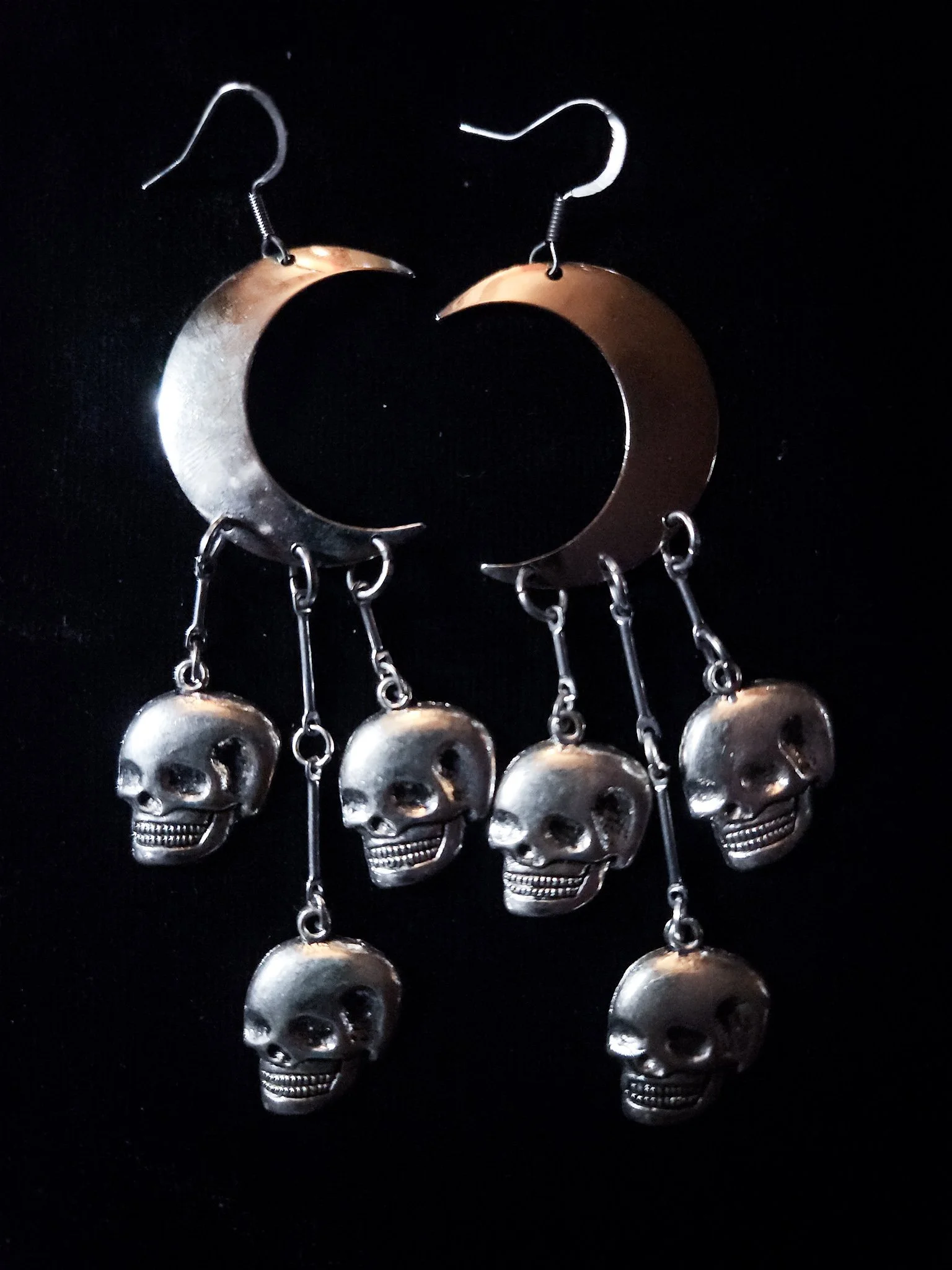 Waiting For Darkness : Earrings