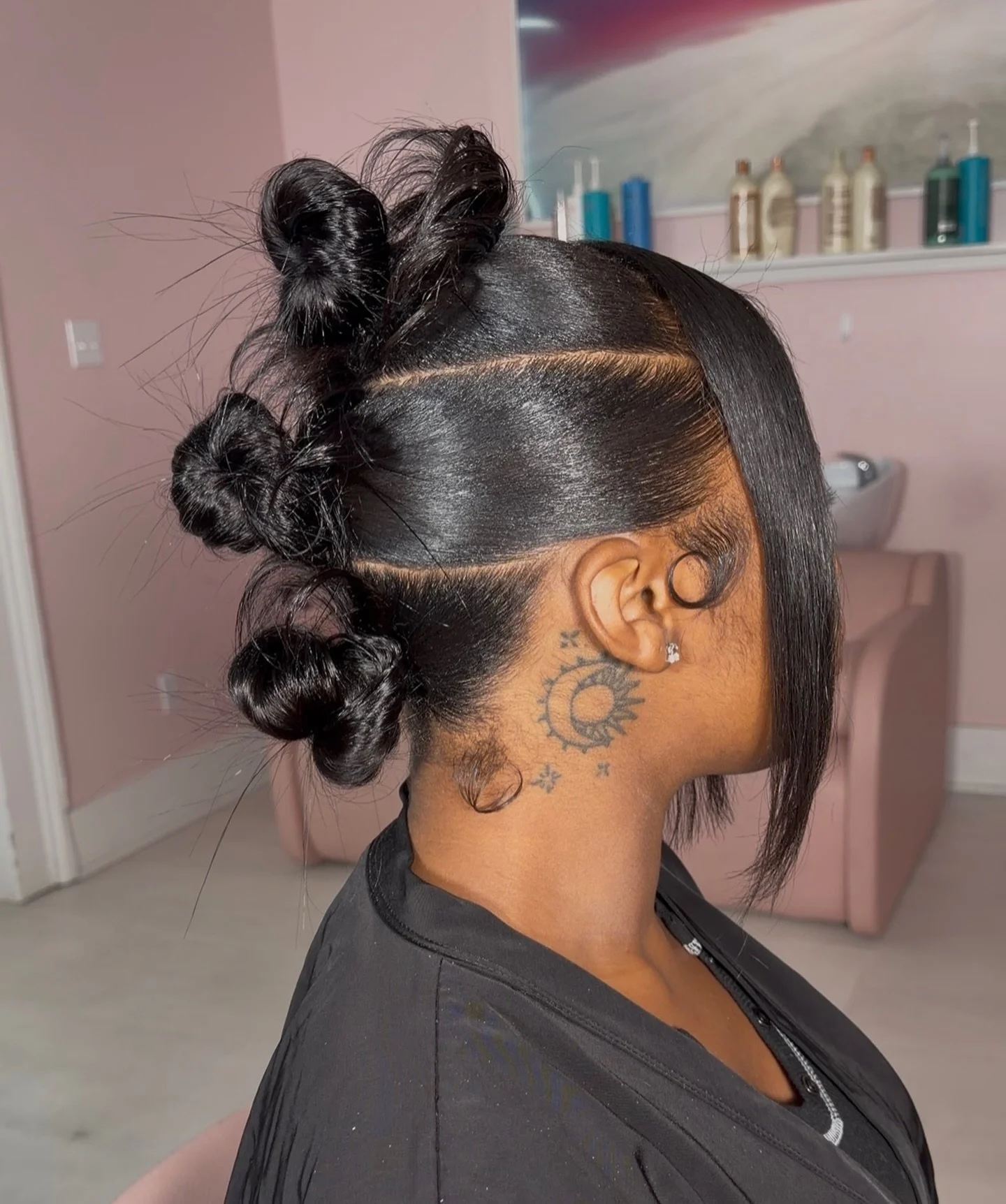 Mardi Gras balls are almost here 🎭💜💛💚
Let&rsquo;s make your hair part of the celebration ✨

Book your Mardi Gras updo with us and show up ready to twirl, toast, and turn heads 🌸
Appointments are filling fast&mdash;grab yours now! #nolahairsalon 