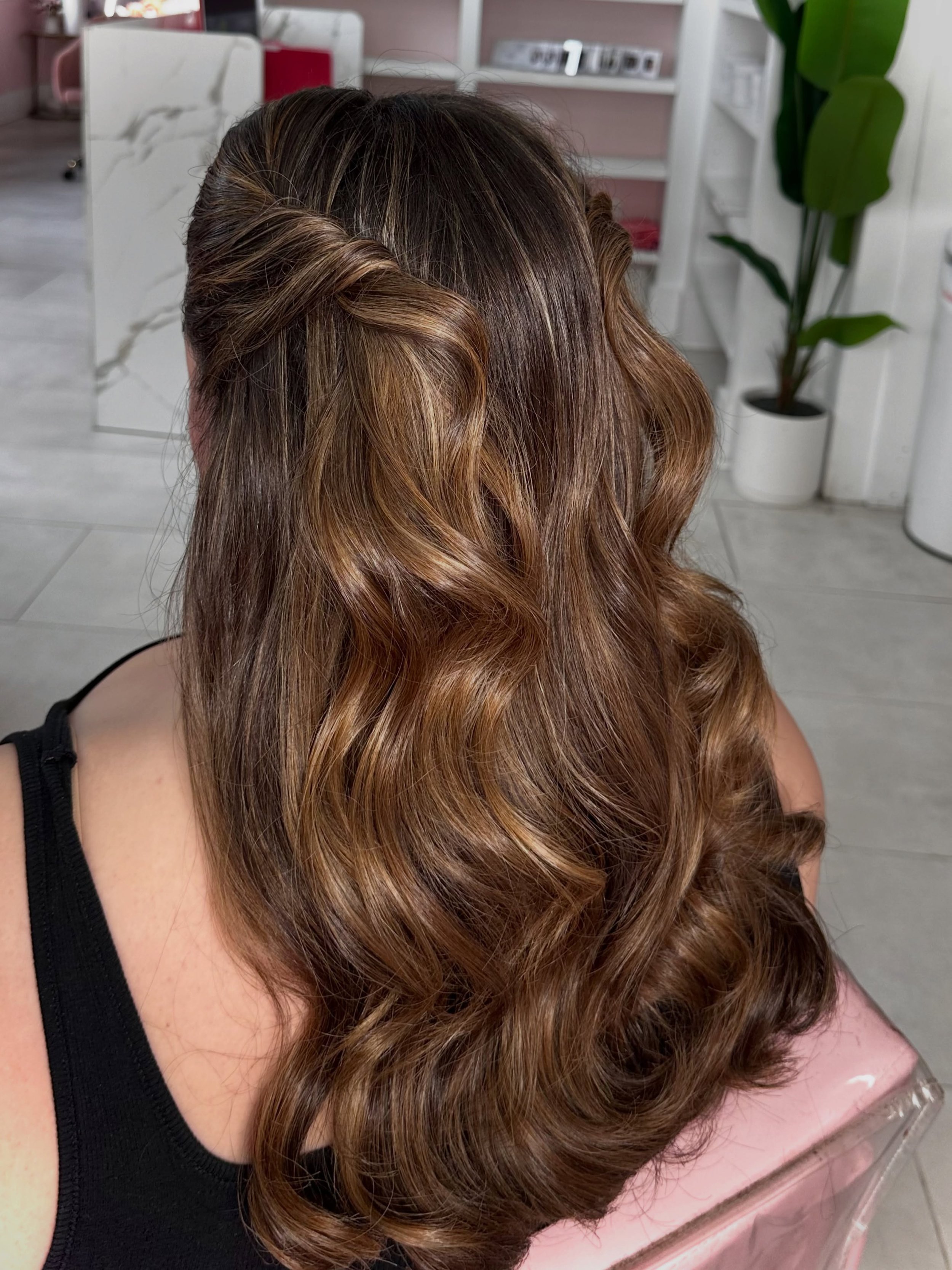 Effortless Half ✨UP✨

#bridalhairstyling #nolabride #neworleanshairstylist