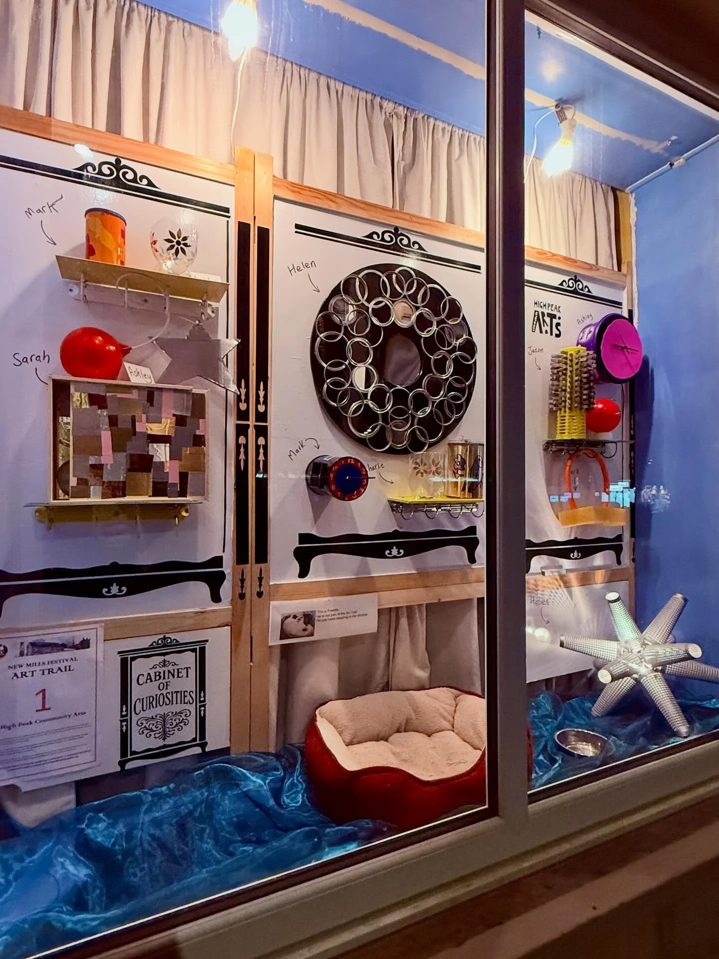 ✨ The window display at night for @highpeakcomarts and @newmillsfestival ✨
Huge congratulations to the brilliant Space to Explore group &ndash; I hope you enjoy seeing the display as much as I enjoyed creating it for you. You reminded me exactly why 