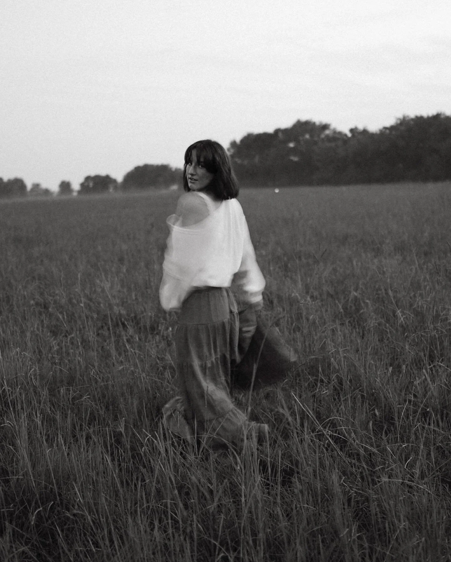 🍎

@morgandelancy.photo has OUTDONE herself again, thanks for letting me be your lil model my sweet friend. you&rsquo;re the sweetest human 🫀