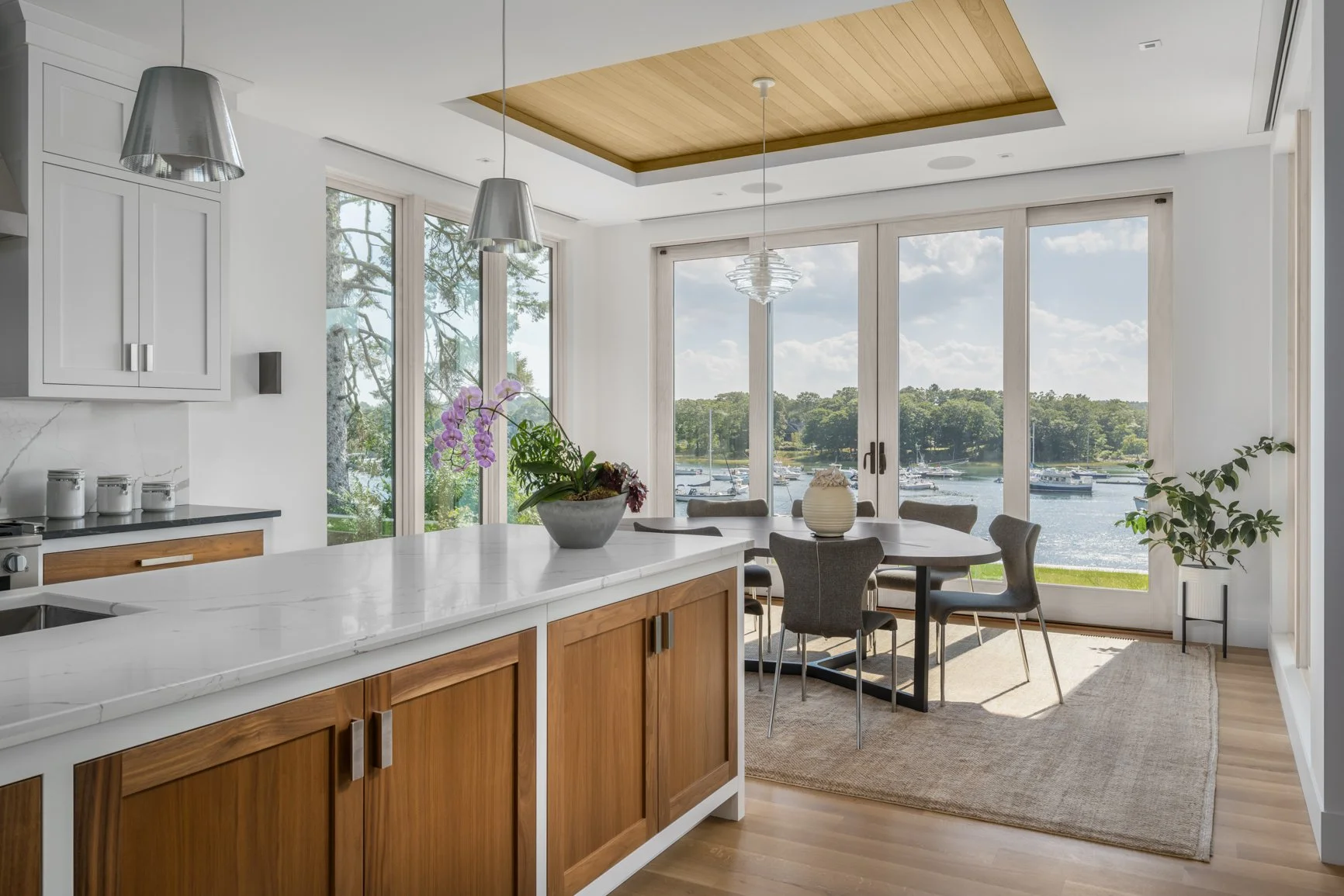 new house design riverfront
