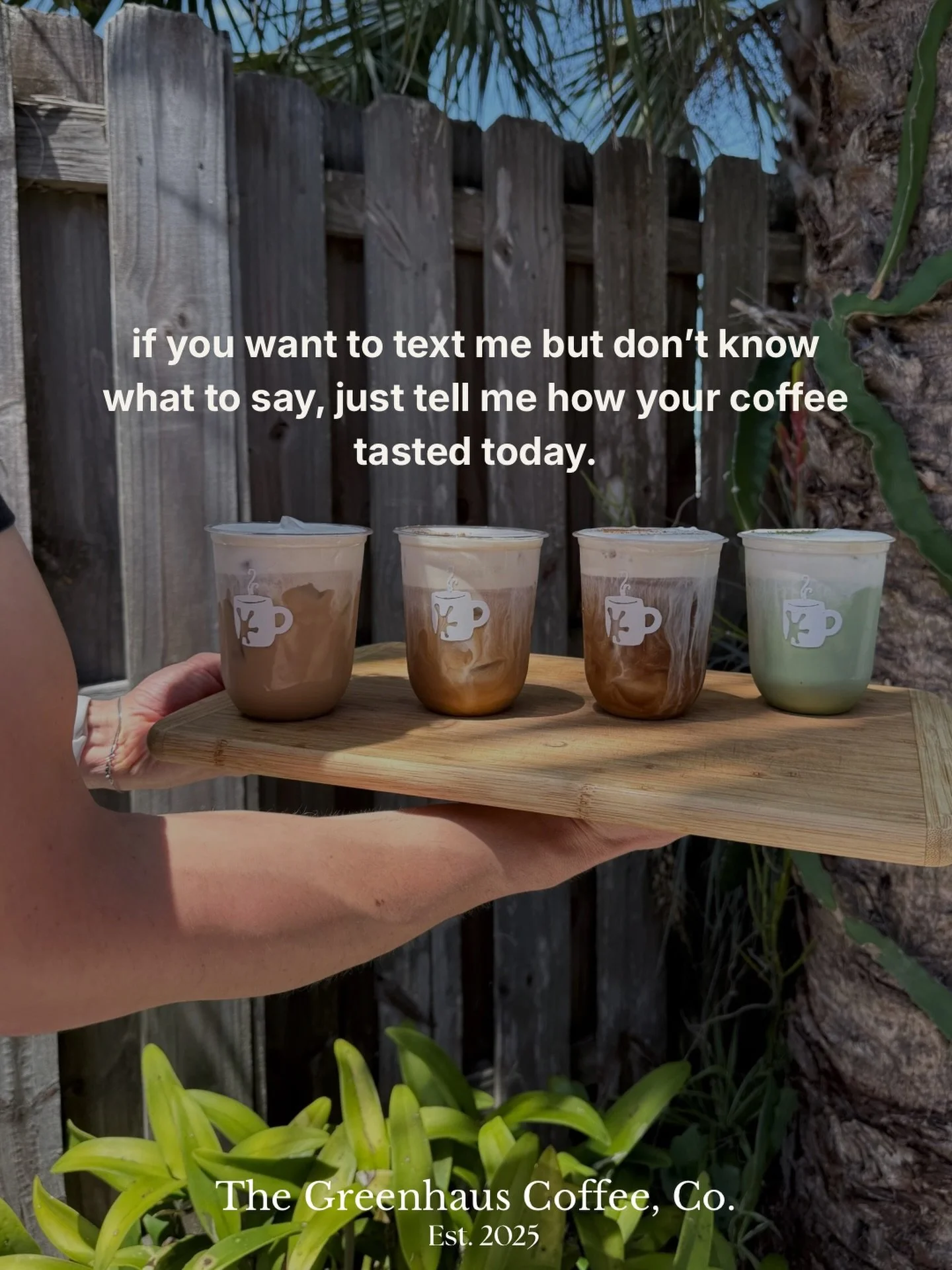 some people flirt over text. 
some people ask how your latte was🐸

slow mornings, iced matchas, little coffee updates in the middle of the day&hellip; honestly our favorite kind of conversation.

#coffee #naplescoffee #espresso #coffeecart