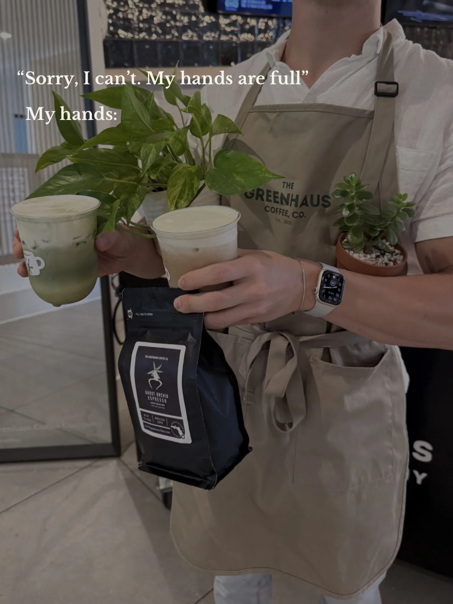 Sorry, I can&rsquo;t. my hands are full&hellip;

Full of coffee, plants, beans, and drinks I was absolutely not putting down.

#naplescoffee #naplesflorida #coffee