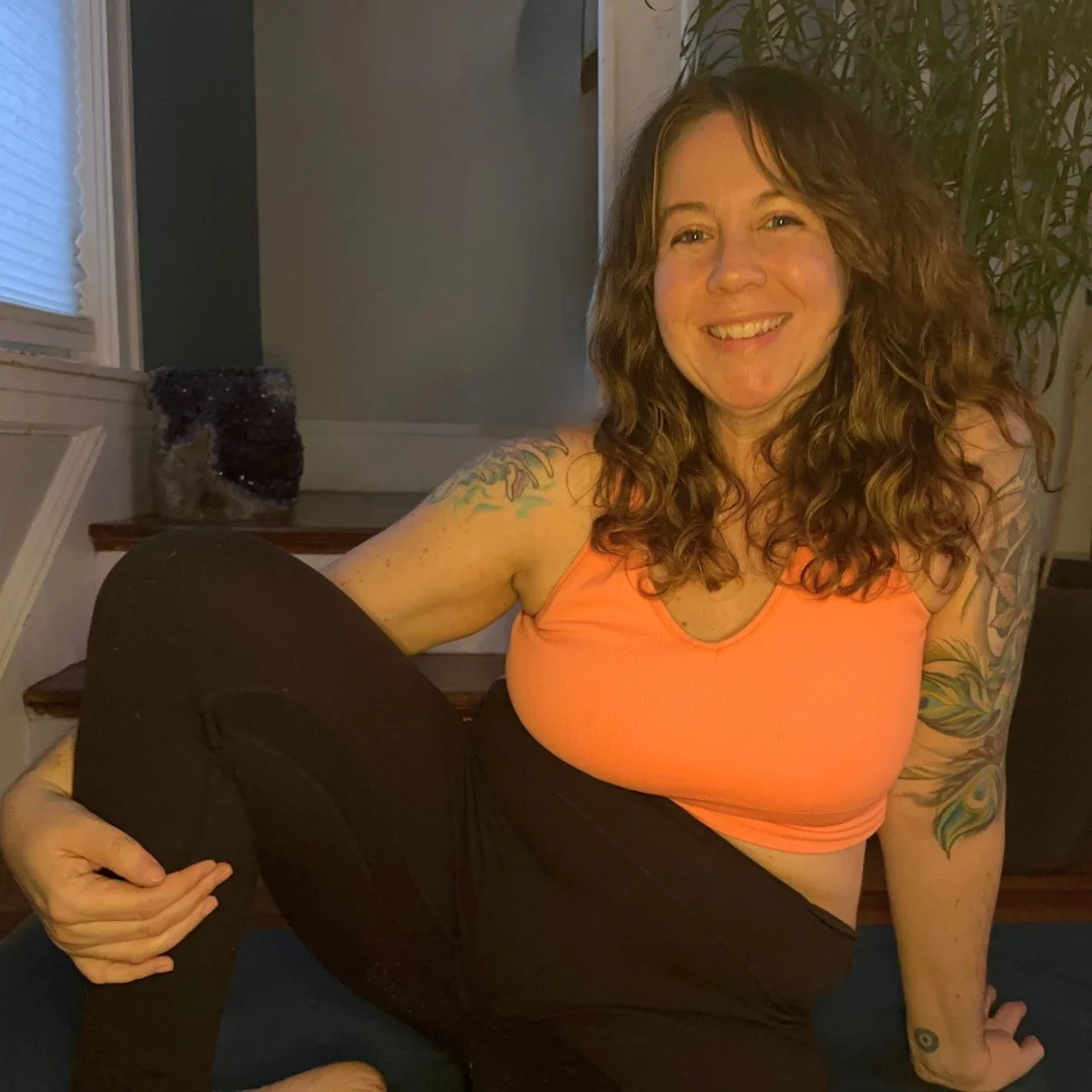 We&rsquo;re so excited to share that community member Holly has recently stepped into her teaching era 🤍⁠
⁠
In support of her yoga journey and as she completes her 200-hour RYT, she&rsquo;ll be offering complimentary community yoga classes at KFIT t