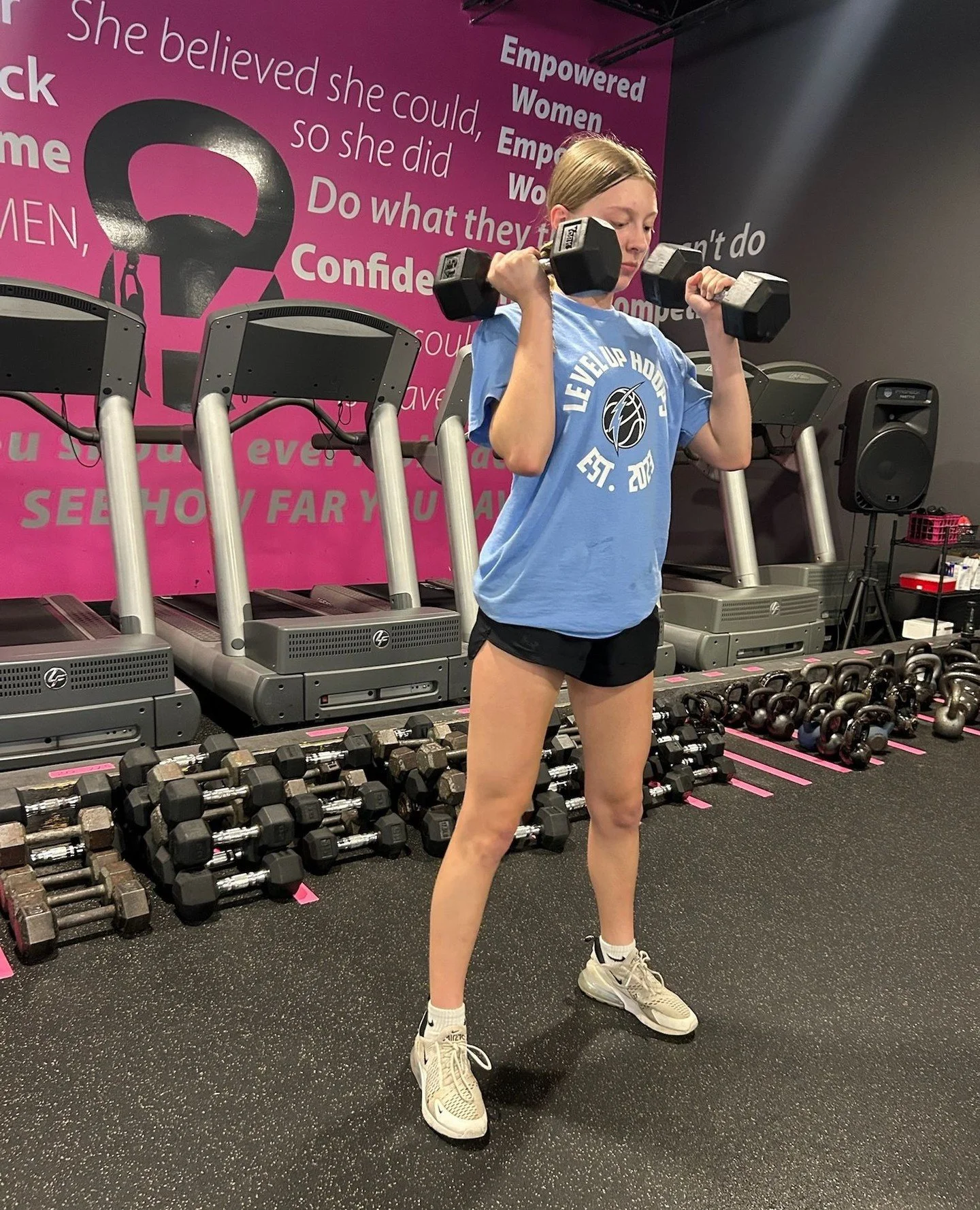 9 Spots left in our Girls Who Lift (13+) Summer Session!⁠
⁠
Built for girls looking to stay strong, conditioned, and confident during the off-season. This summer program focuses on strength, speed, mobility, and injury prevention to help athletes com