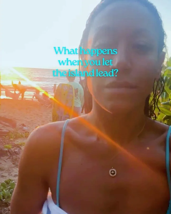 Ever wonder why they call it island time? ➡️👉🏽see you 🔜
It&rsquo;s not about being late, it&rsquo;s about being present.
It&rsquo;s rhythm over rushing and that&rsquo;s why I love it.
The body softens.
Rhythm returns when you move with the land, n