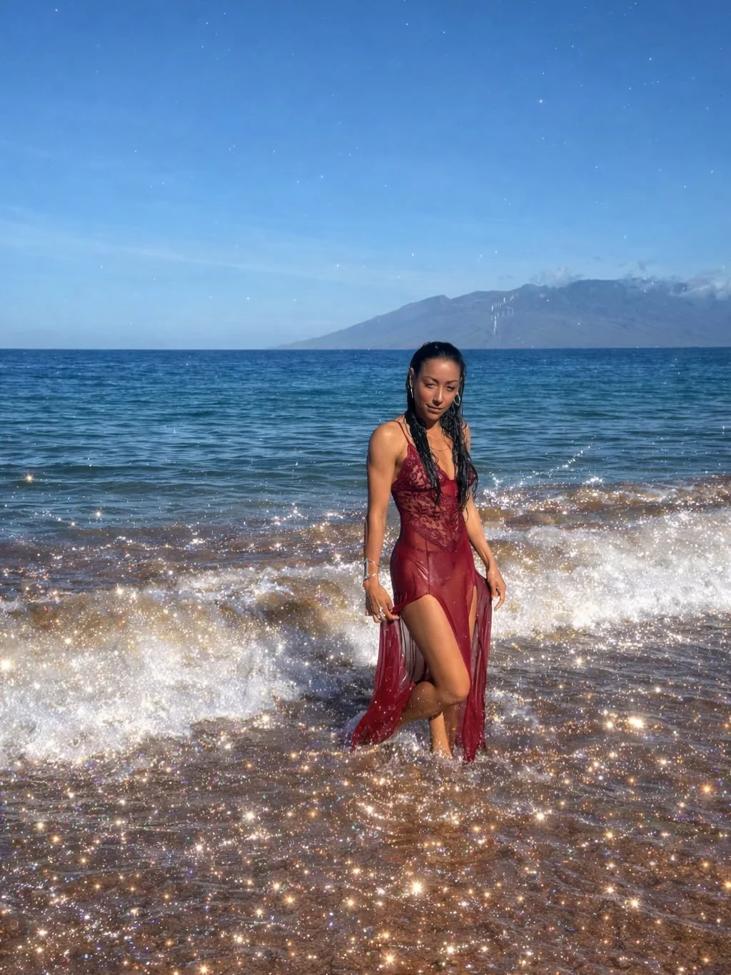 That Salma Hayek ocean scene in Ask the Dust lives in my mind&hellip; except the sea didn&rsquo;t take her. It sent her back stronger. You can rewrite your story anytime. 
Women rise. Always have. 
Happy Women&rsquo;s History Month. 🌊&hearts;️
#Arti