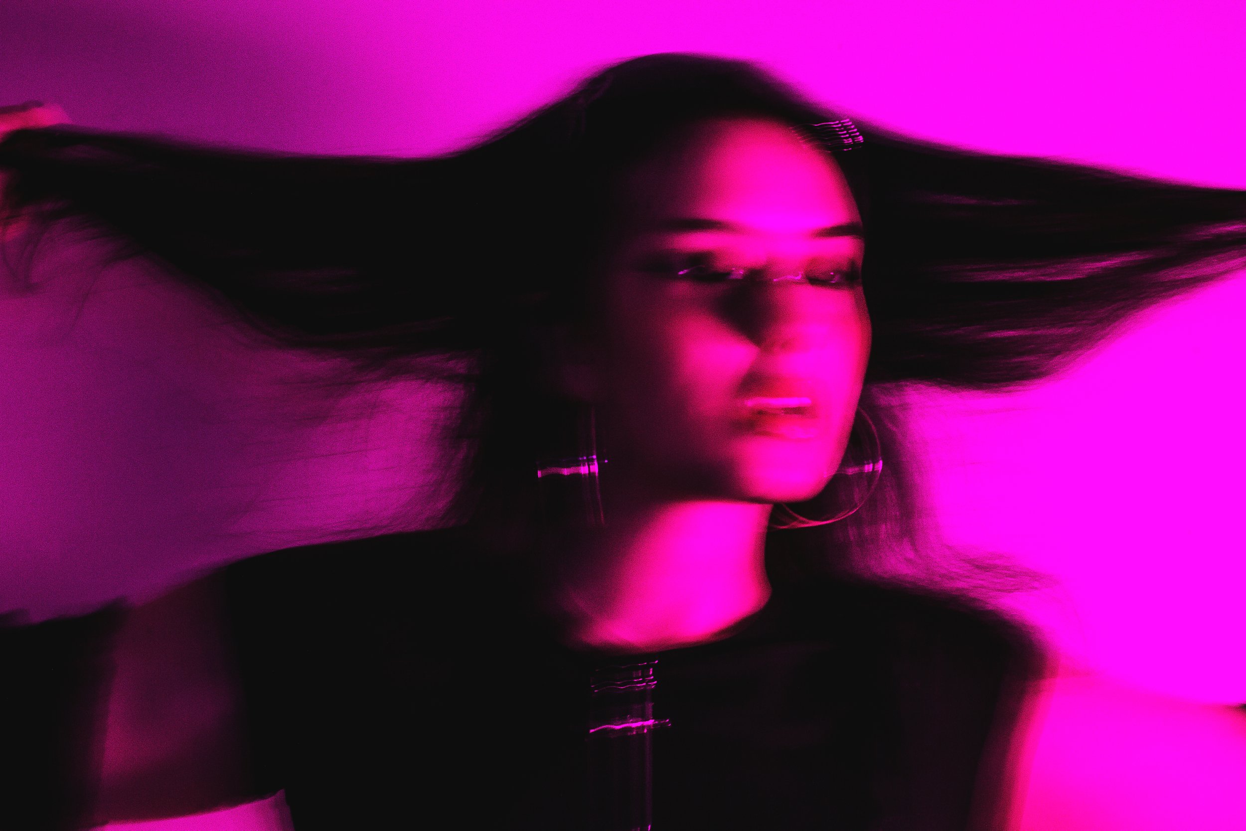 Renon Embraces a Striking New Era with “Nothing's Ever Gonna Change”