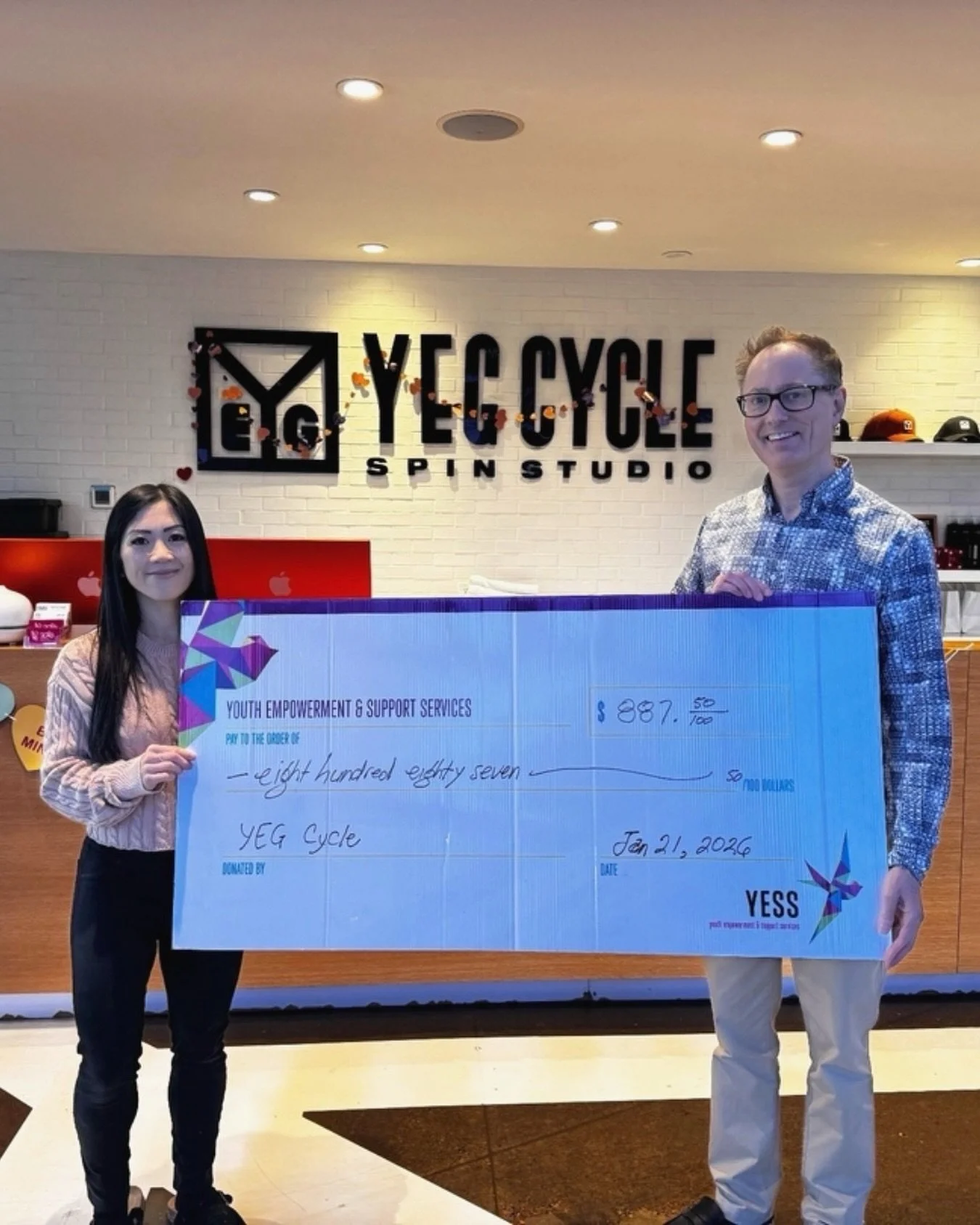 We rode with purpose 🚲💛 $887.50 raised for @yess_org and our hearts are FULL. Thank you for showing up and giving back 🧡
⠀⠀⠀⠀⠀⠀⠀⠀⠀
Every Friday 6PM, half-priced drop-in and all proceeds go towards our quarterly GIVE&rsquo;R charity.