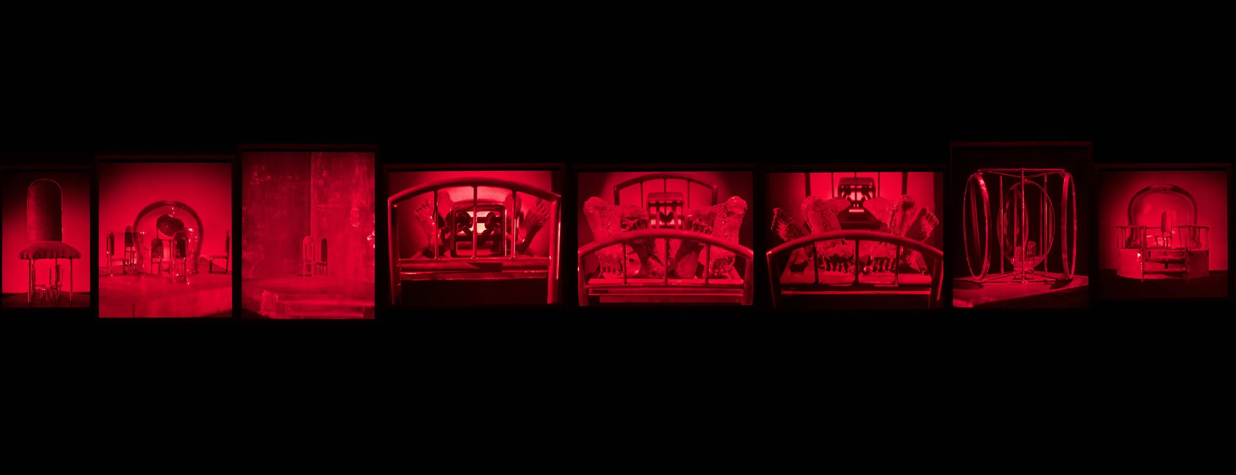 Louise Bourgeois suite 8 holograms