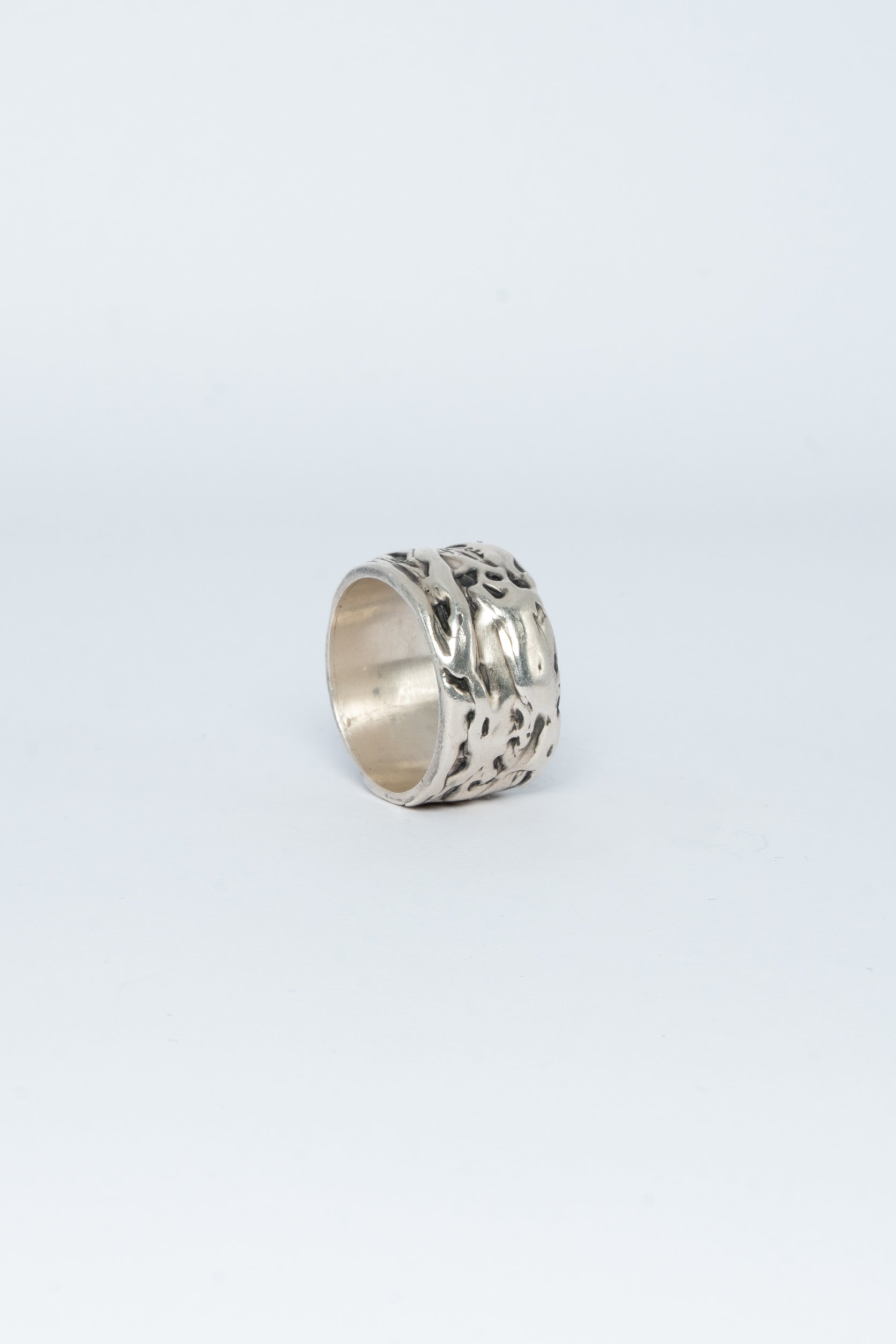 Ring 03