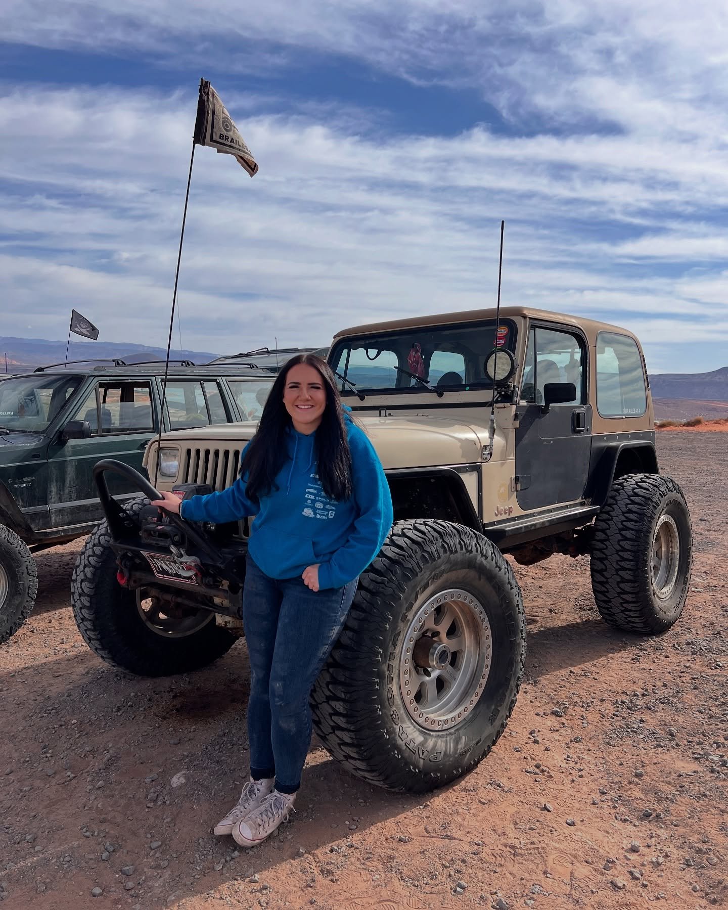 If you don’t have tread marks on your pants what are you even doing?! 😜 Who else is guilty of this?
Reminder that my super cool website is in my bio! Check out my builds!
🔸 @saltlakeoffroadoutdoorexpo
🗓️ February 28th & March 1st, 202