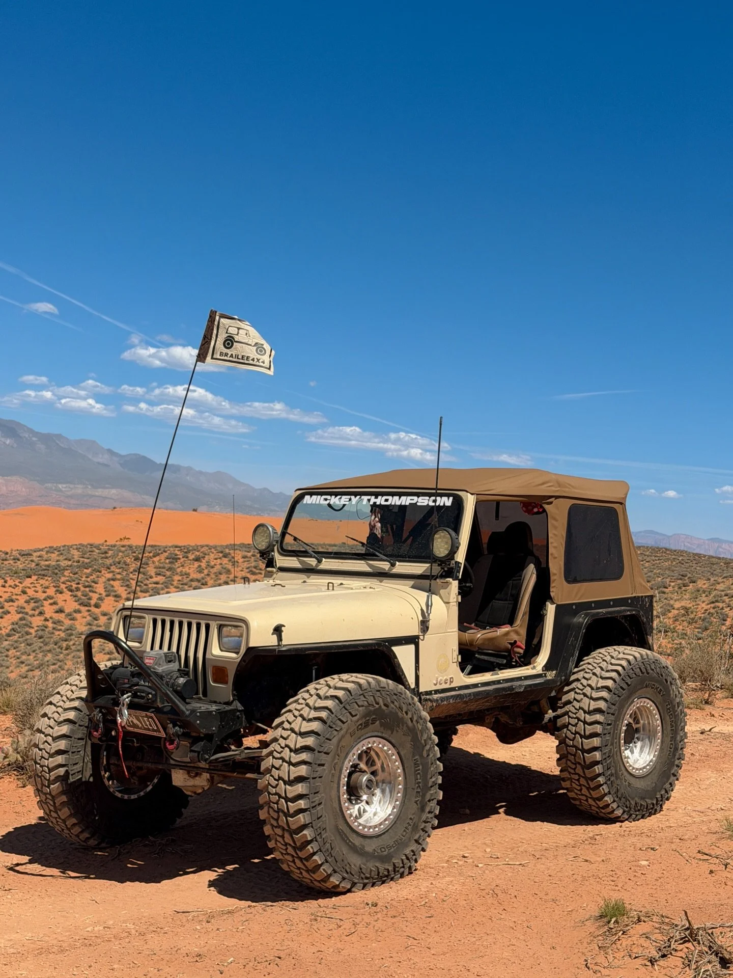 I&rsquo;m a little biased and the &lsquo;89 looked GREAT before but these @mickeythompsontires and @bestopteam really pull it all together! 😮&zwj;💨🙌
Can&rsquo;t wait to get it out to Colorado for the first time with @thegreatamericancrawl next wee