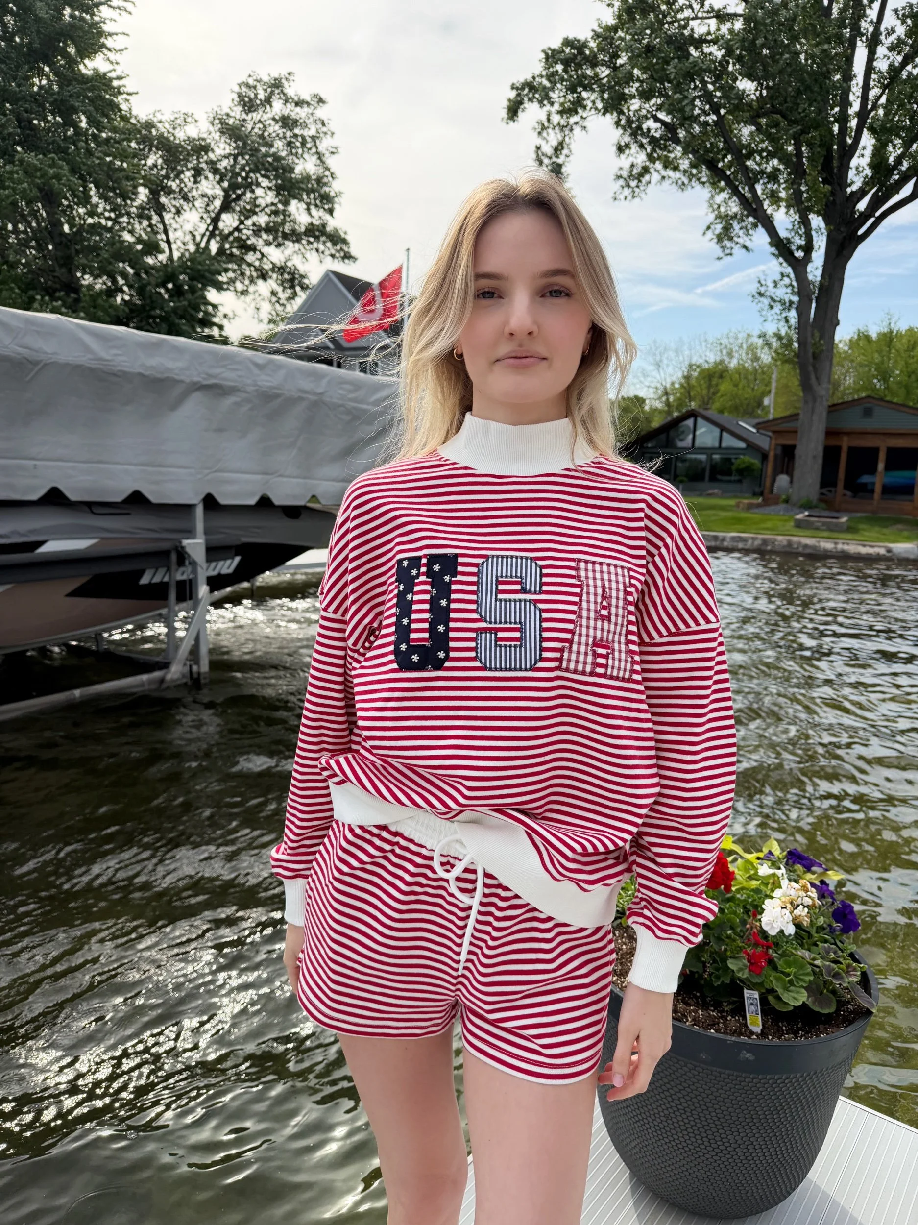 USA Mock Neck Pullover