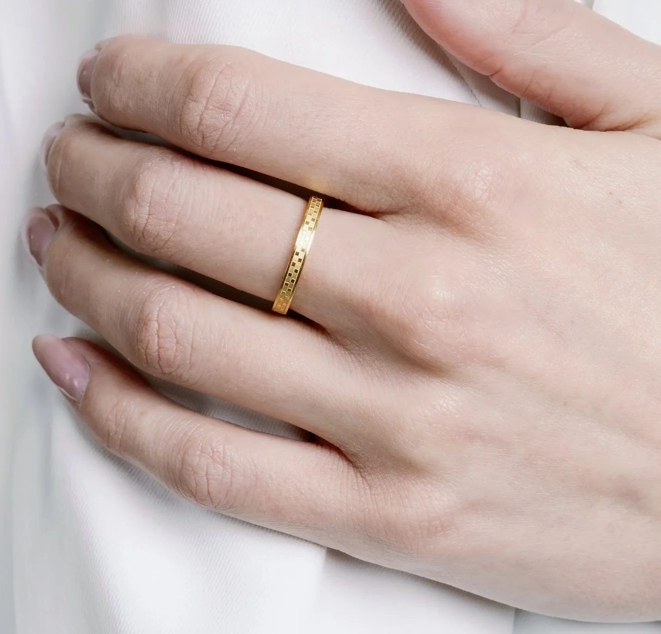 Checkered Ring