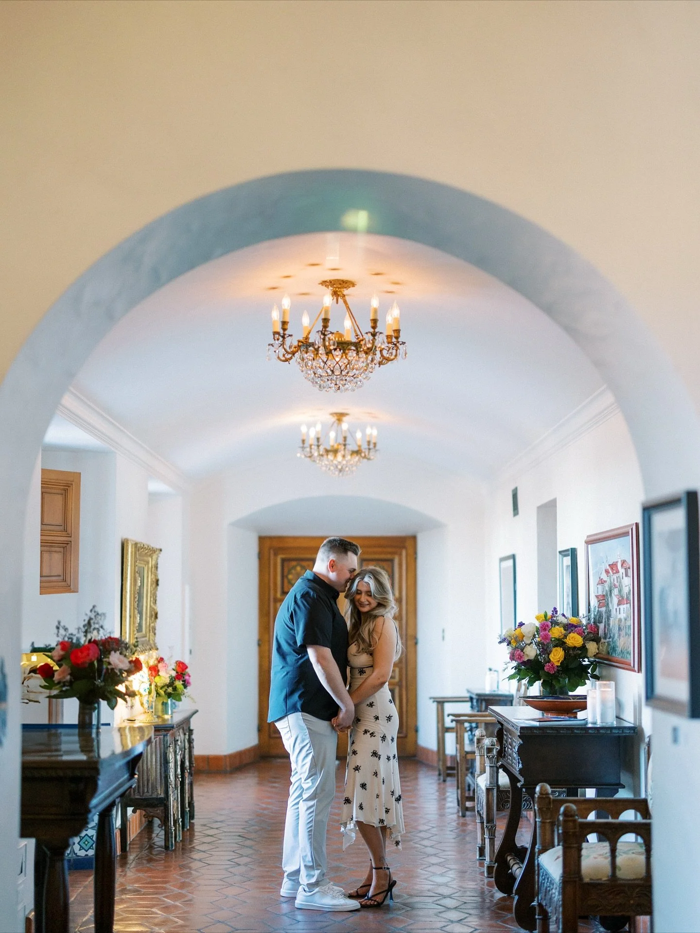 Grace &amp; Andrew&rsquo;s Engagement Session at The Wrigley Mansion 😍