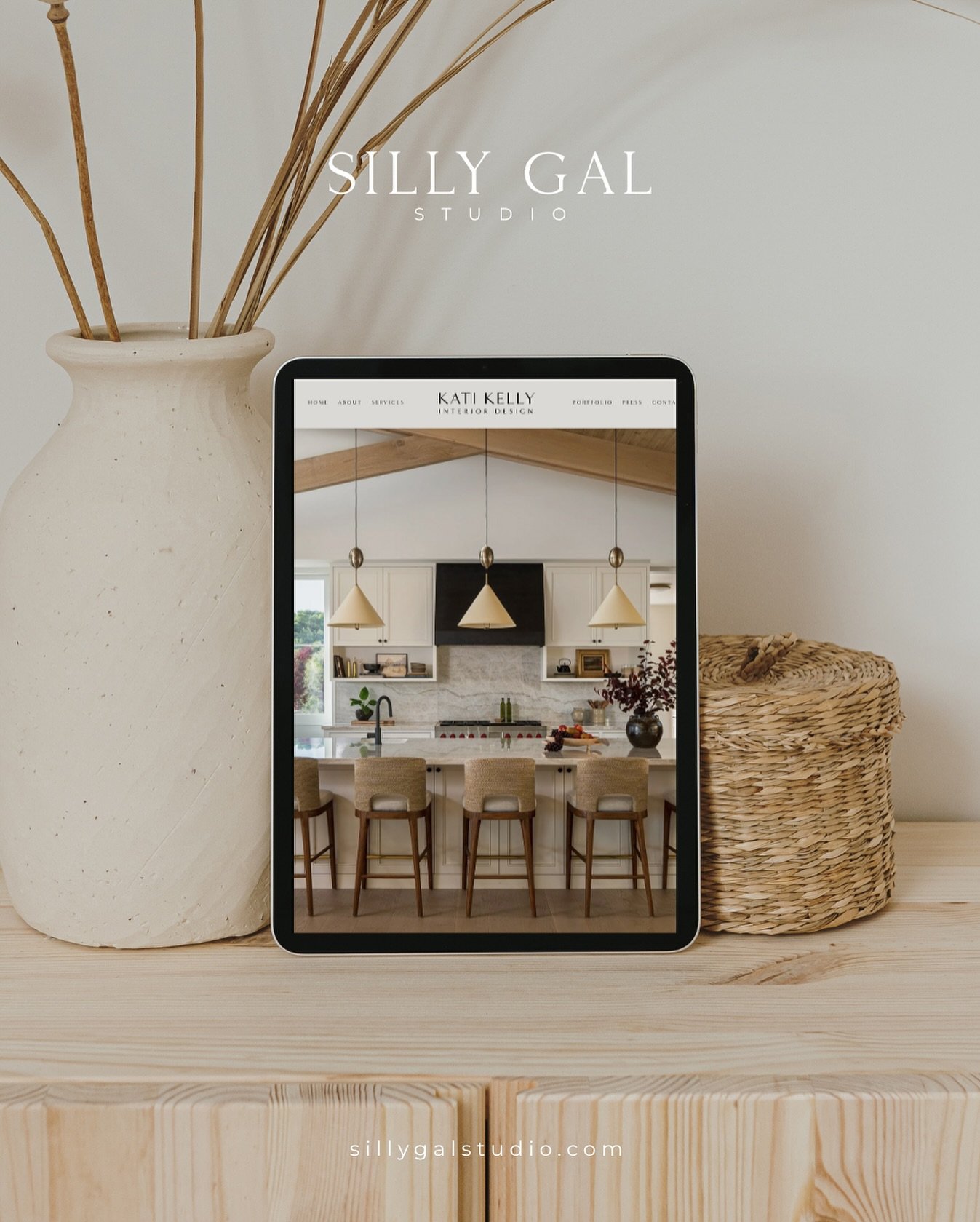 Gift yourself the website of your dreams this holiday season. Visit sillygalstudio.com to learn more.
.
#smallbusinessgrowth  #smallbusiness  #smallshop  #webdesign  #websitecreator  #webdesign #creators #design